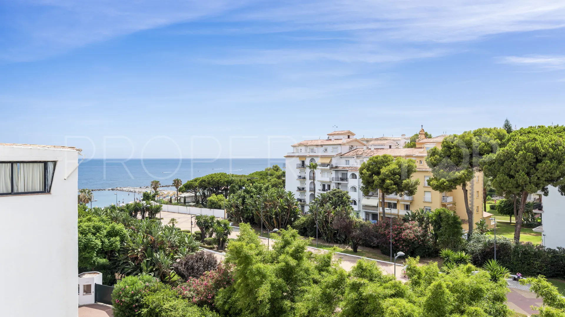 Apartment with 3 bedrooms for sale in Playas del Duque