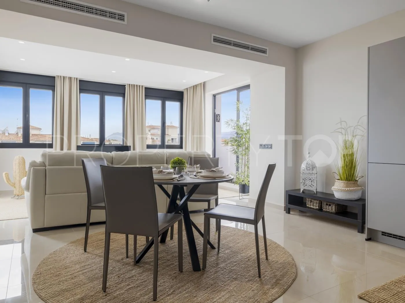 Penthouse in Playas del Duque for sale