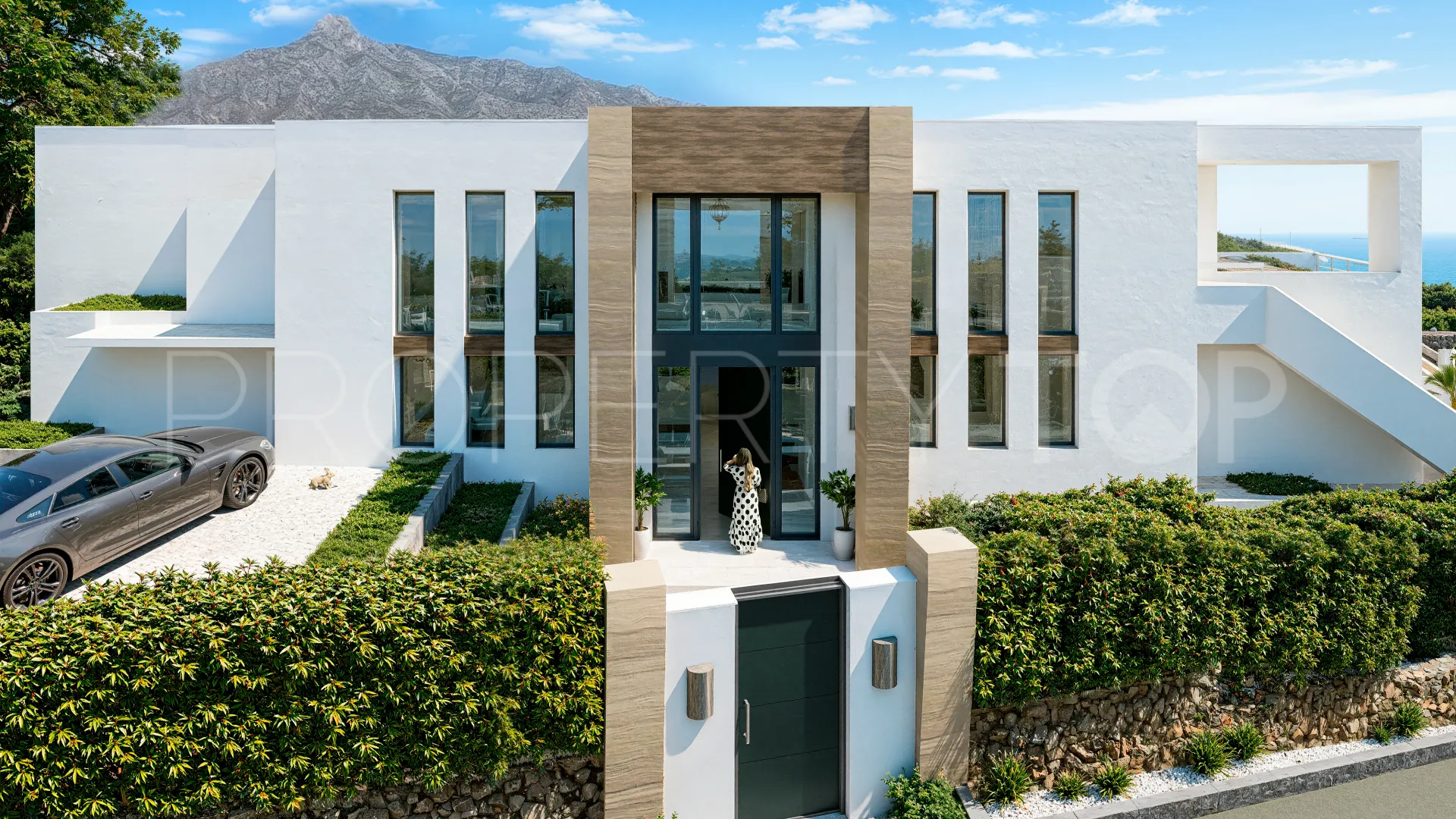 Nueva Andalucia 6 bedrooms villa for sale