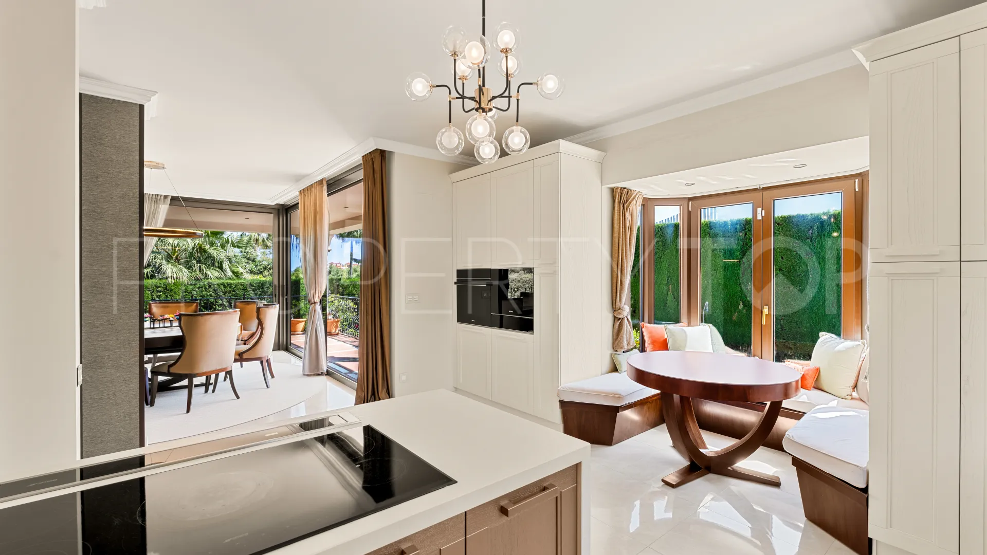 4 bedrooms villa for sale in Monte Biarritz