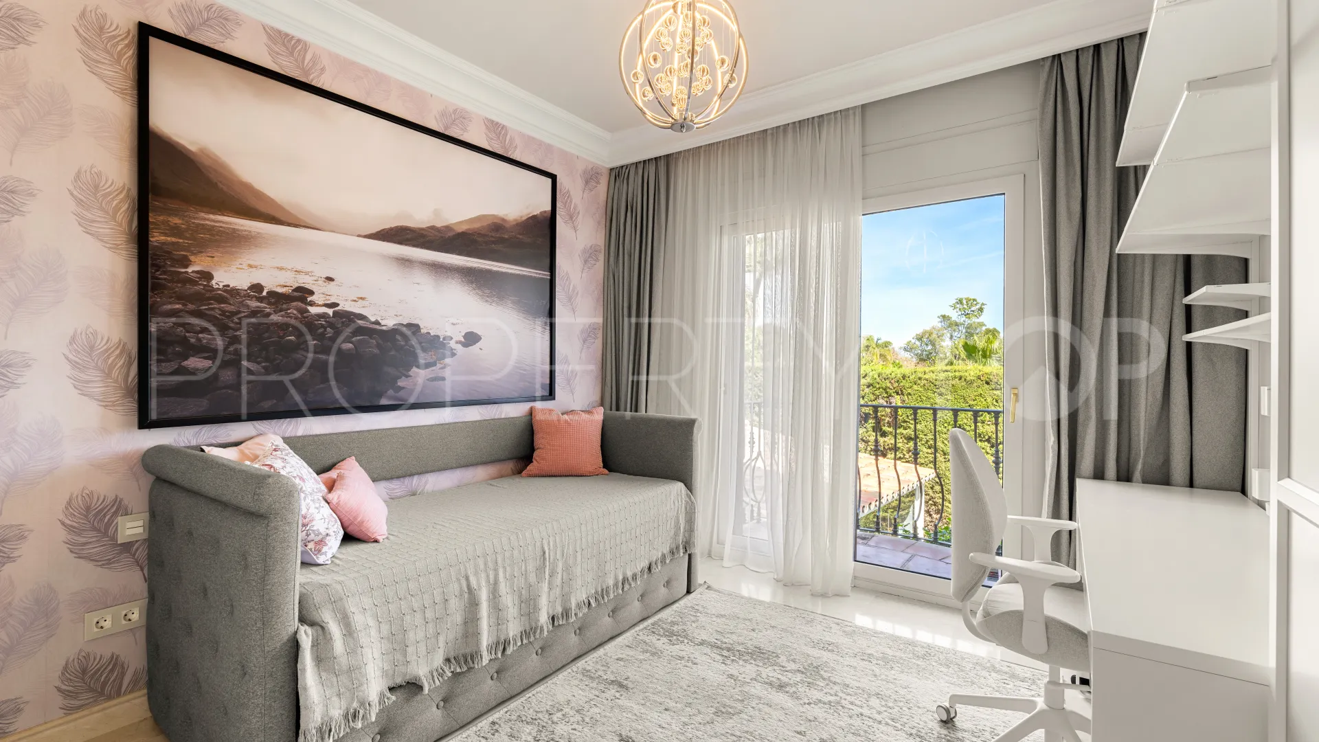 Villa con 4 dormitorios a la venta en Monte Biarritz
