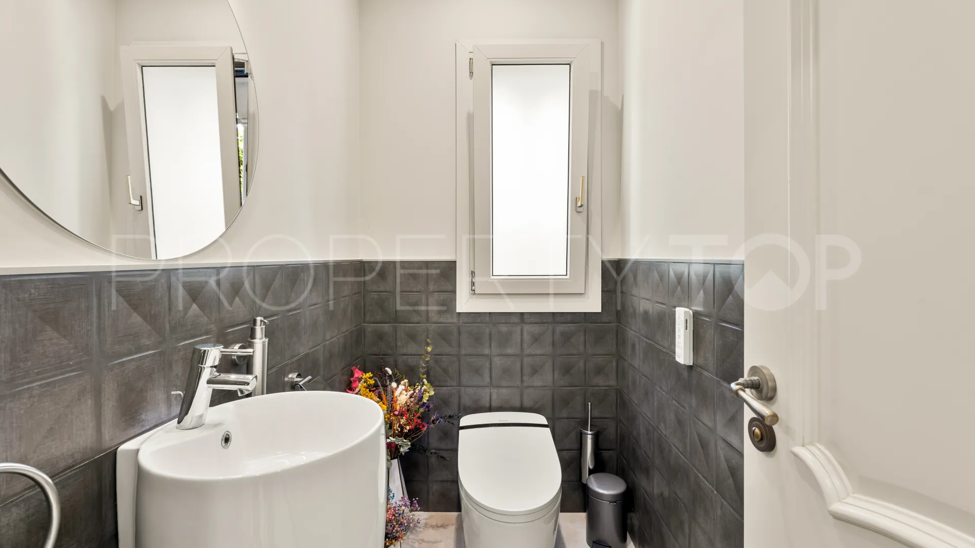 4 bedrooms villa for sale in Monte Biarritz