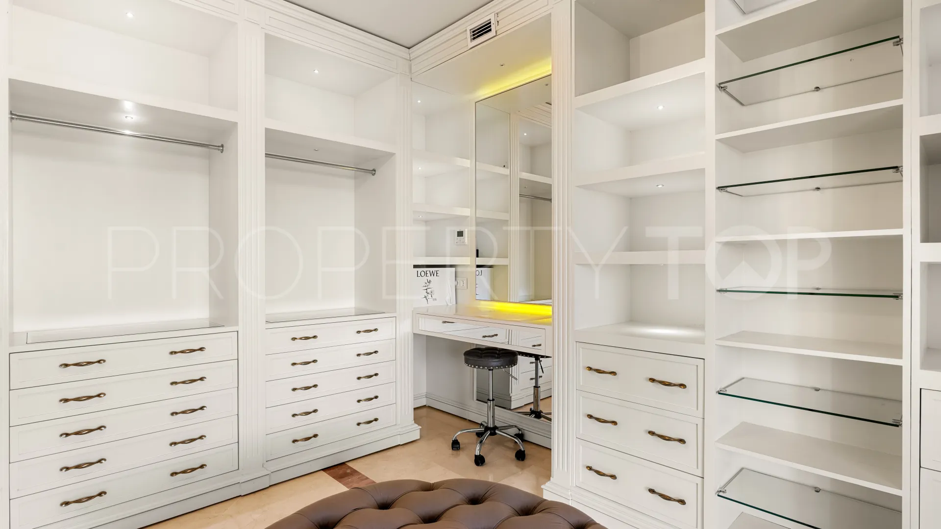 Villa con 4 dormitorios a la venta en Monte Biarritz