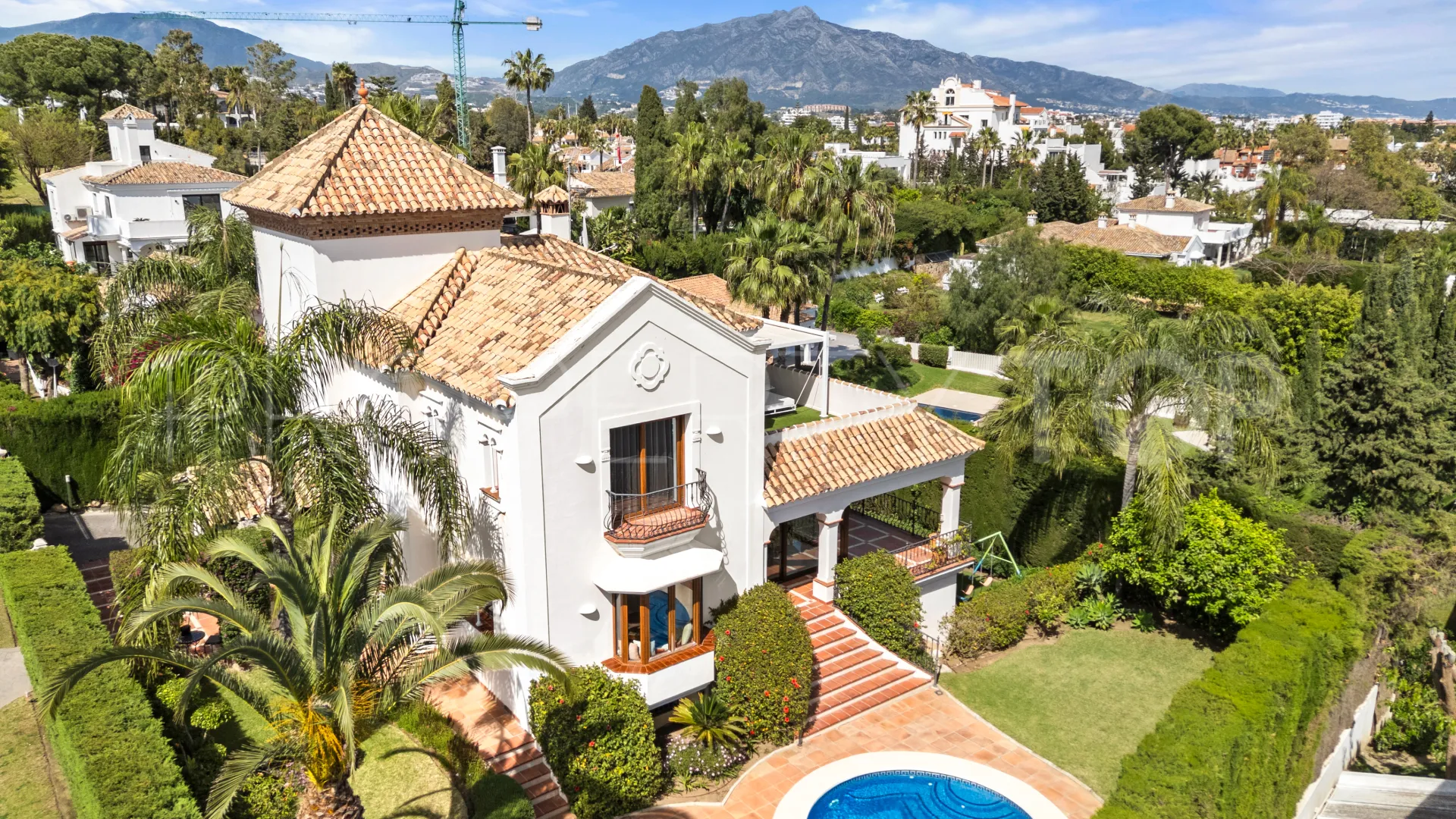 Villa con 4 dormitorios a la venta en Monte Biarritz