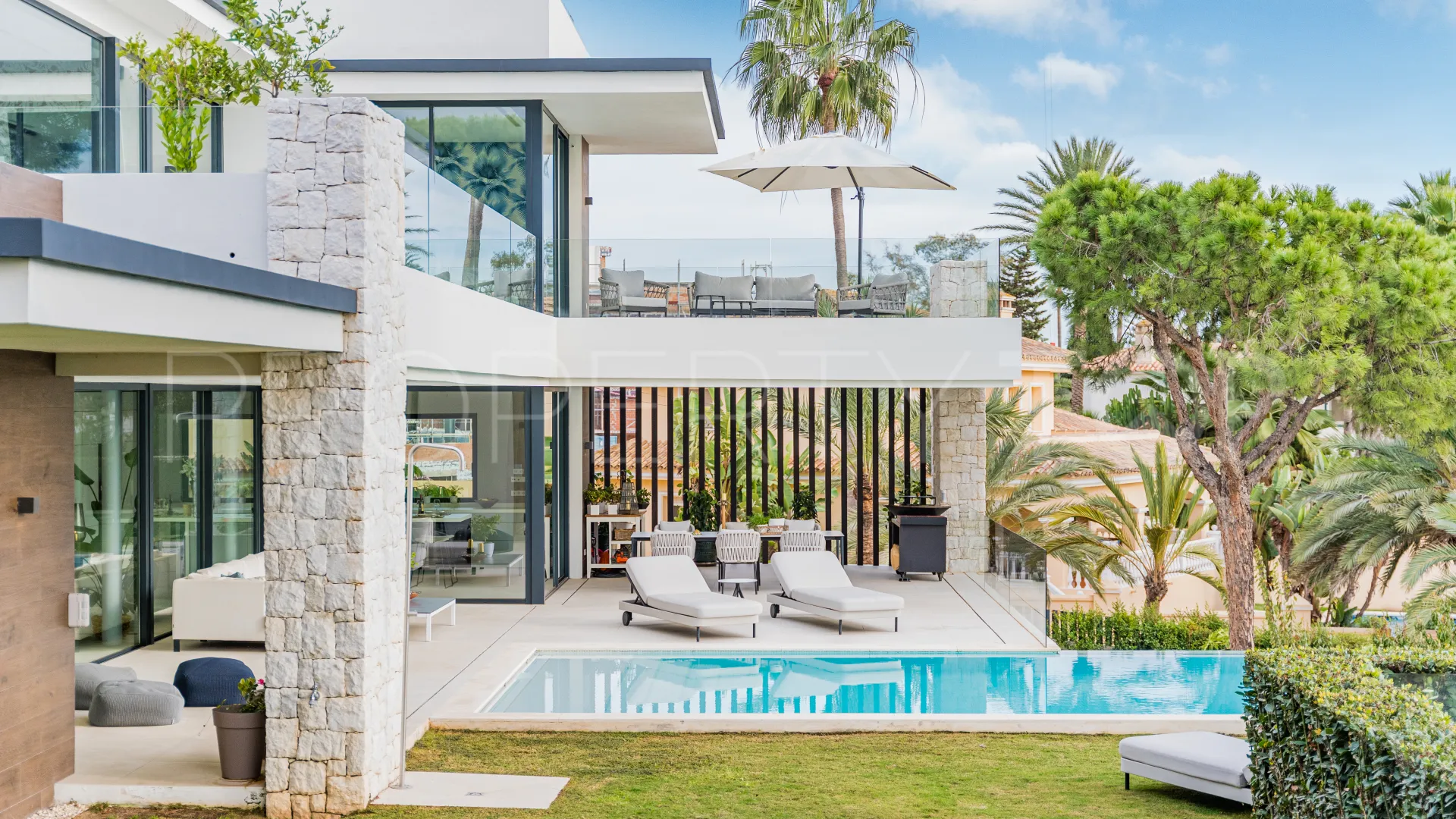 Se vende villa en Marbesa