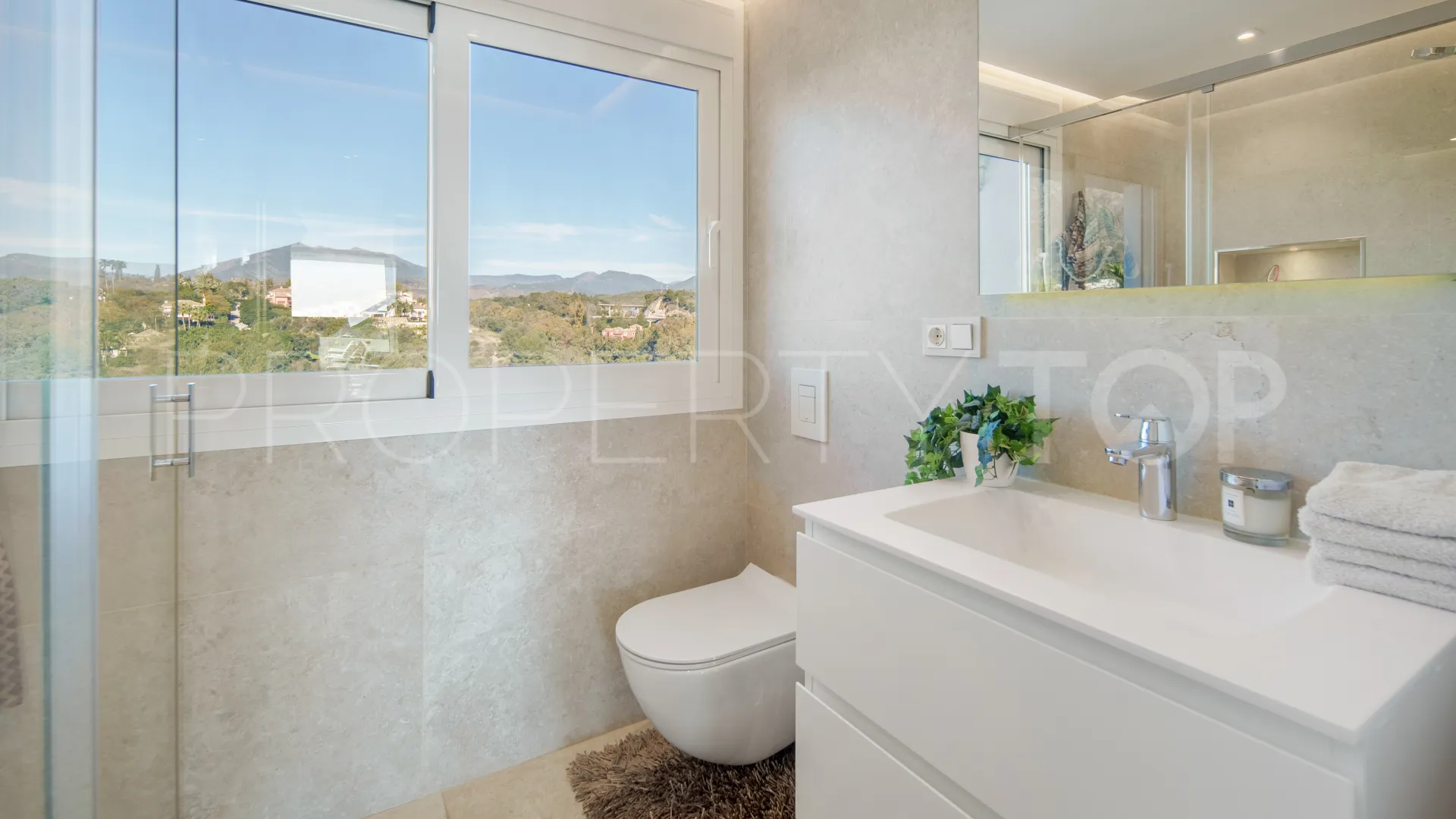 Comprar atico duplex de 3 dormitorios en Monte Paraiso