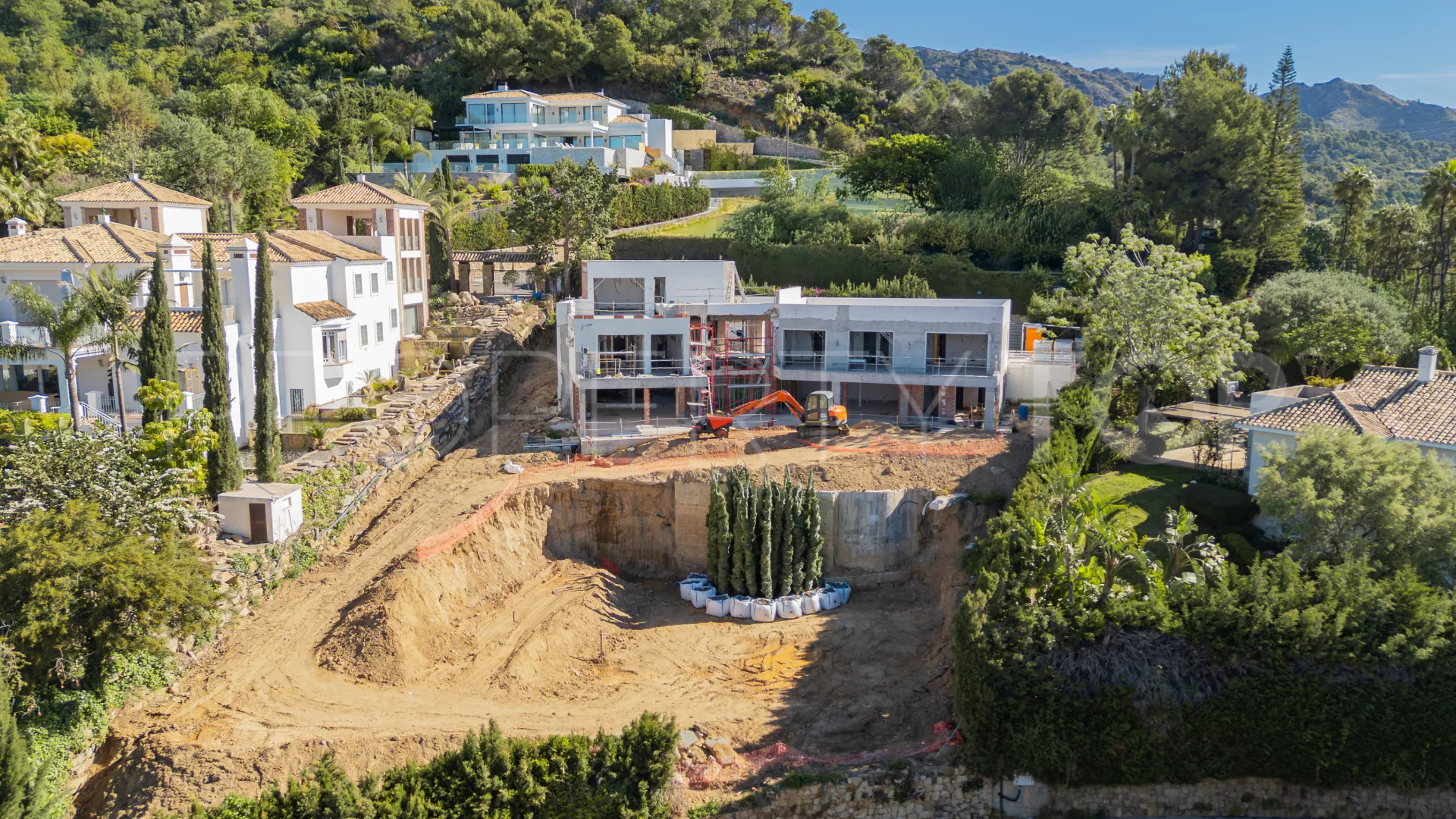 Se vende villa en Cascada de Camojan con 6 dormitorios