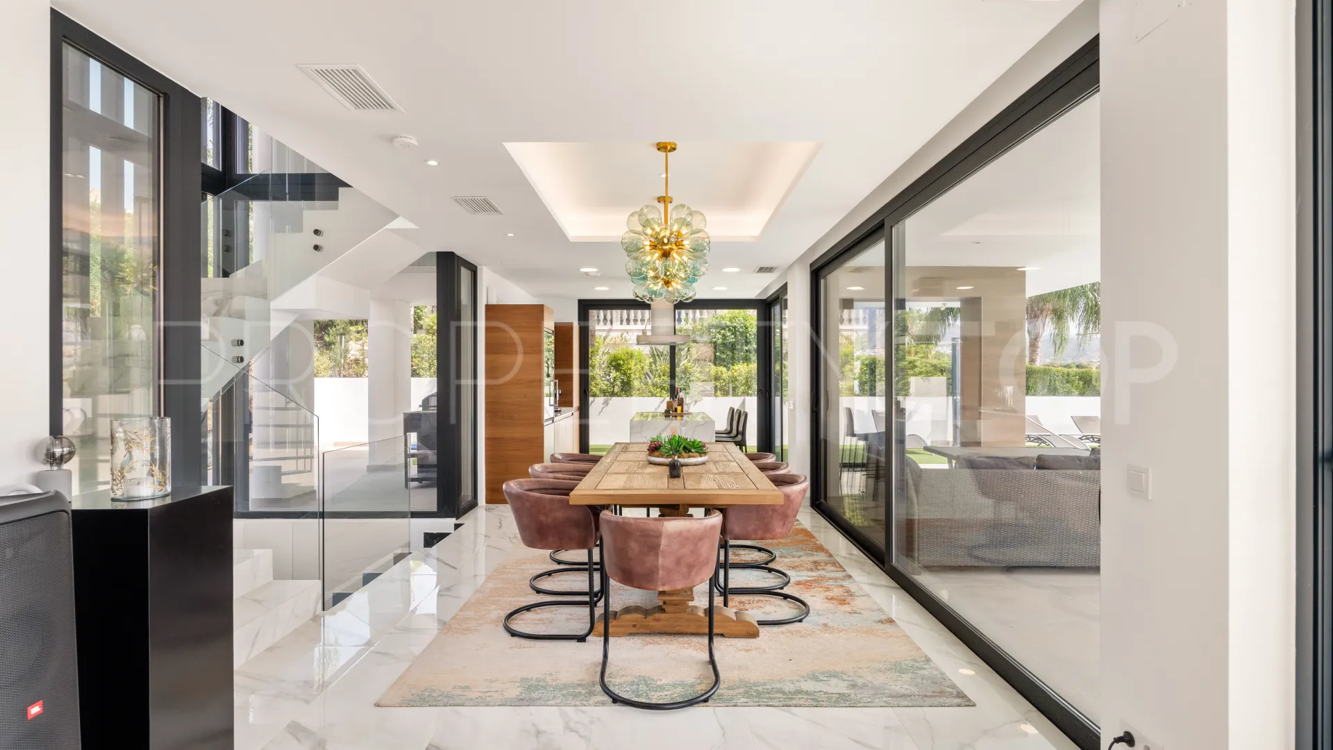 Se vende villa en Valle Romano