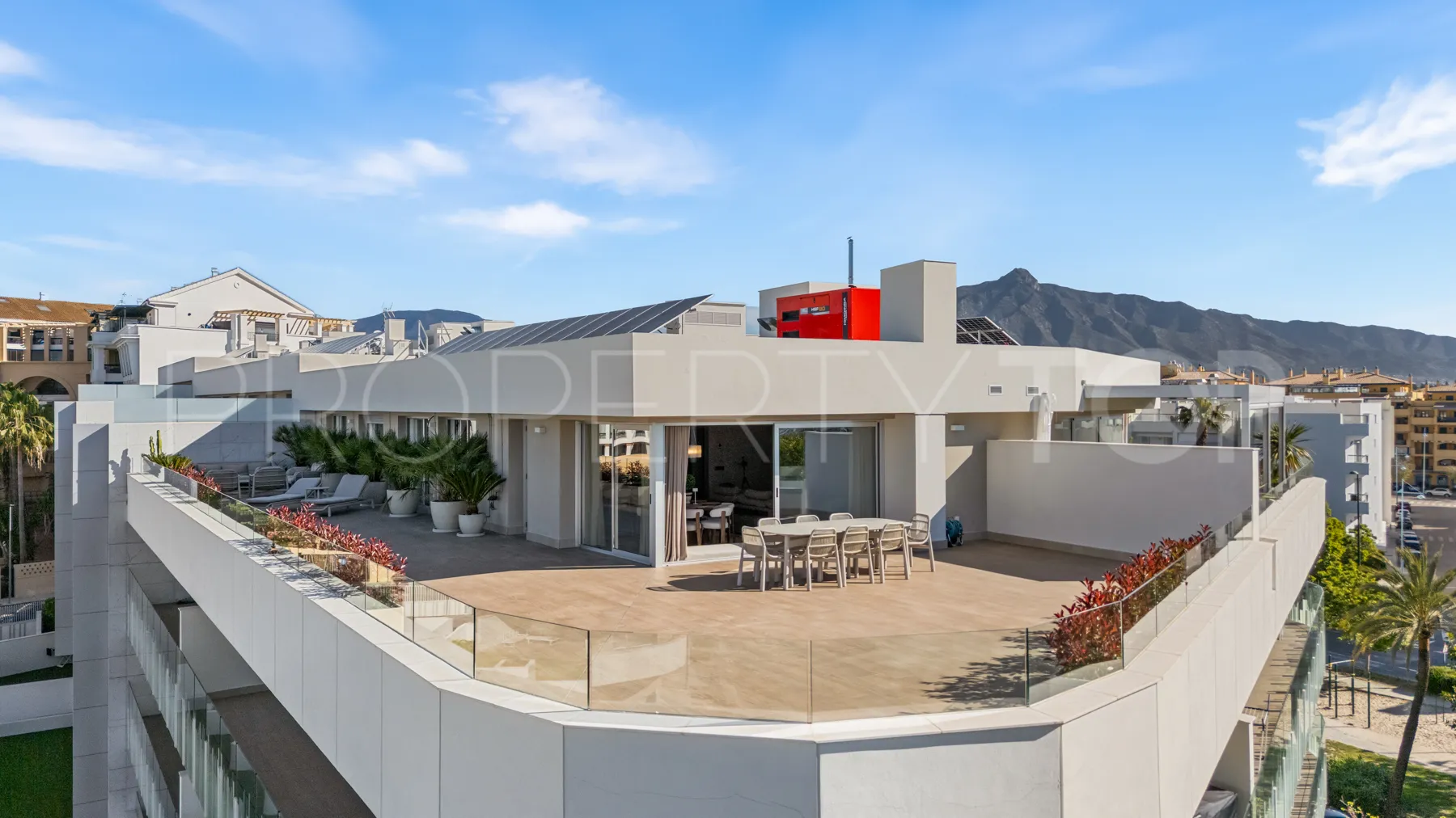 Ático en venta de 3 dormitorios en San Pedro de Alcantara