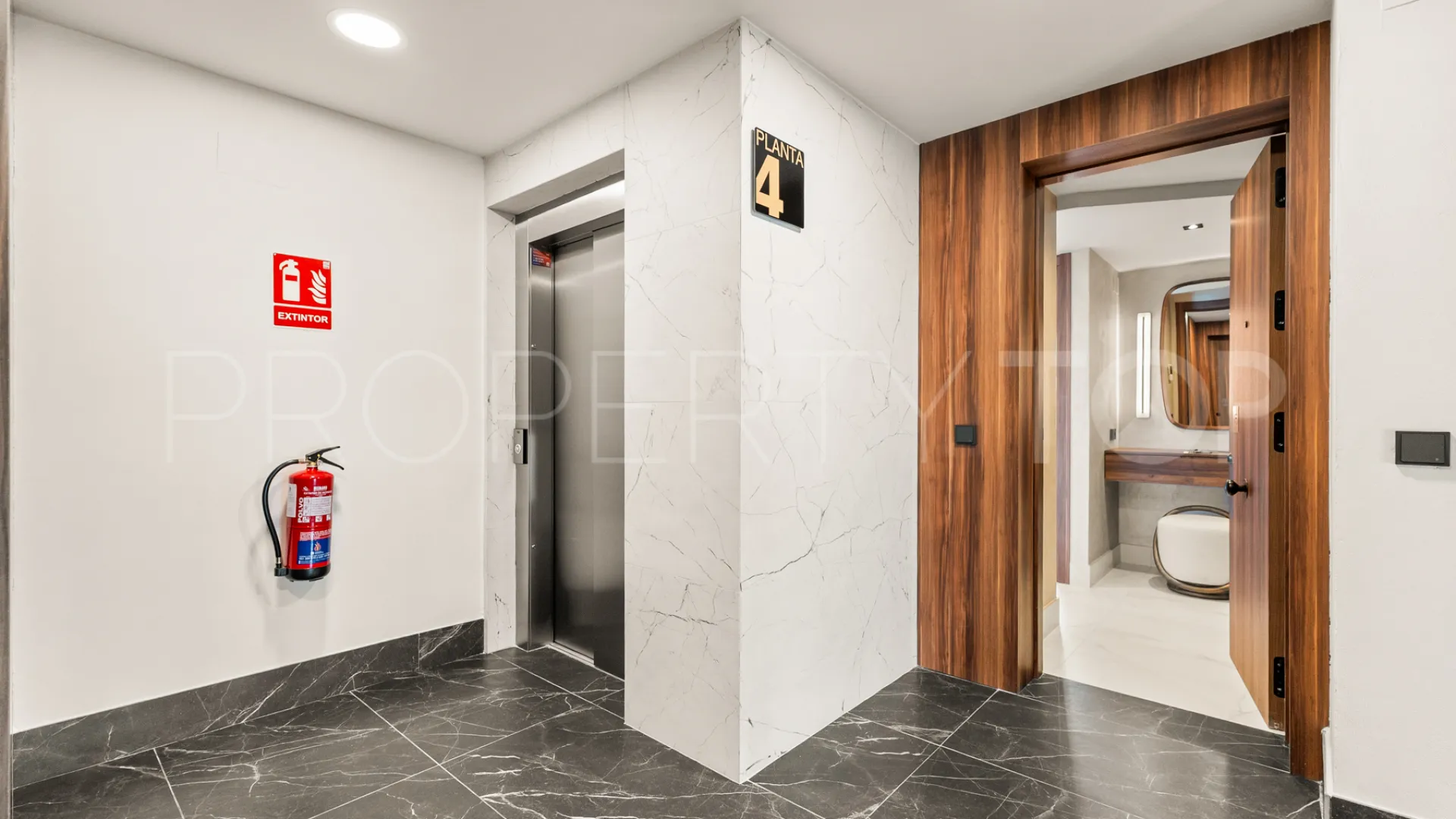 Ático en venta de 3 dormitorios en San Pedro de Alcantara
