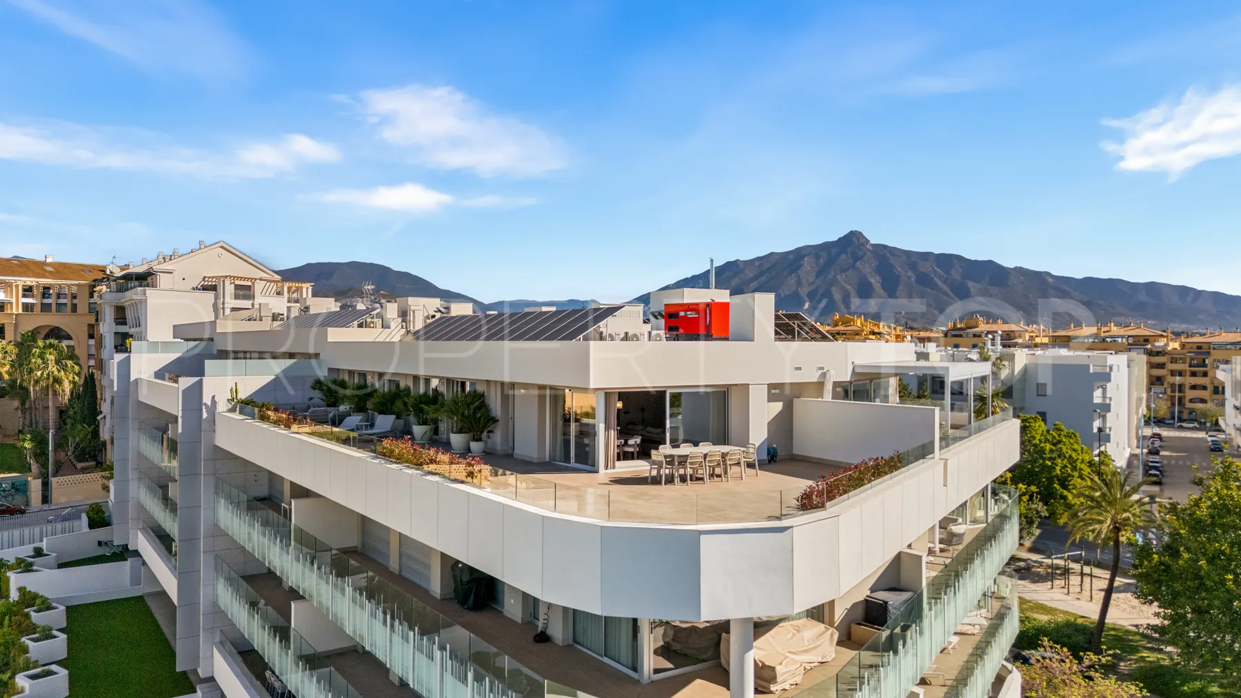 Ático en venta de 3 dormitorios en San Pedro de Alcantara