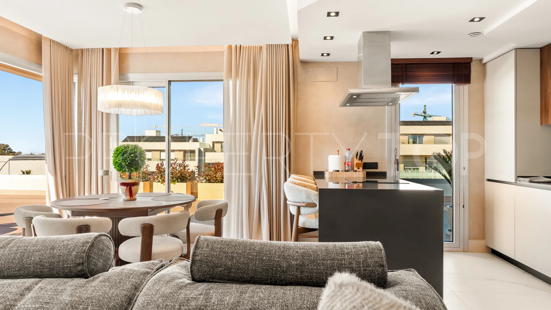 Ático en venta de 3 dormitorios en San Pedro de Alcantara