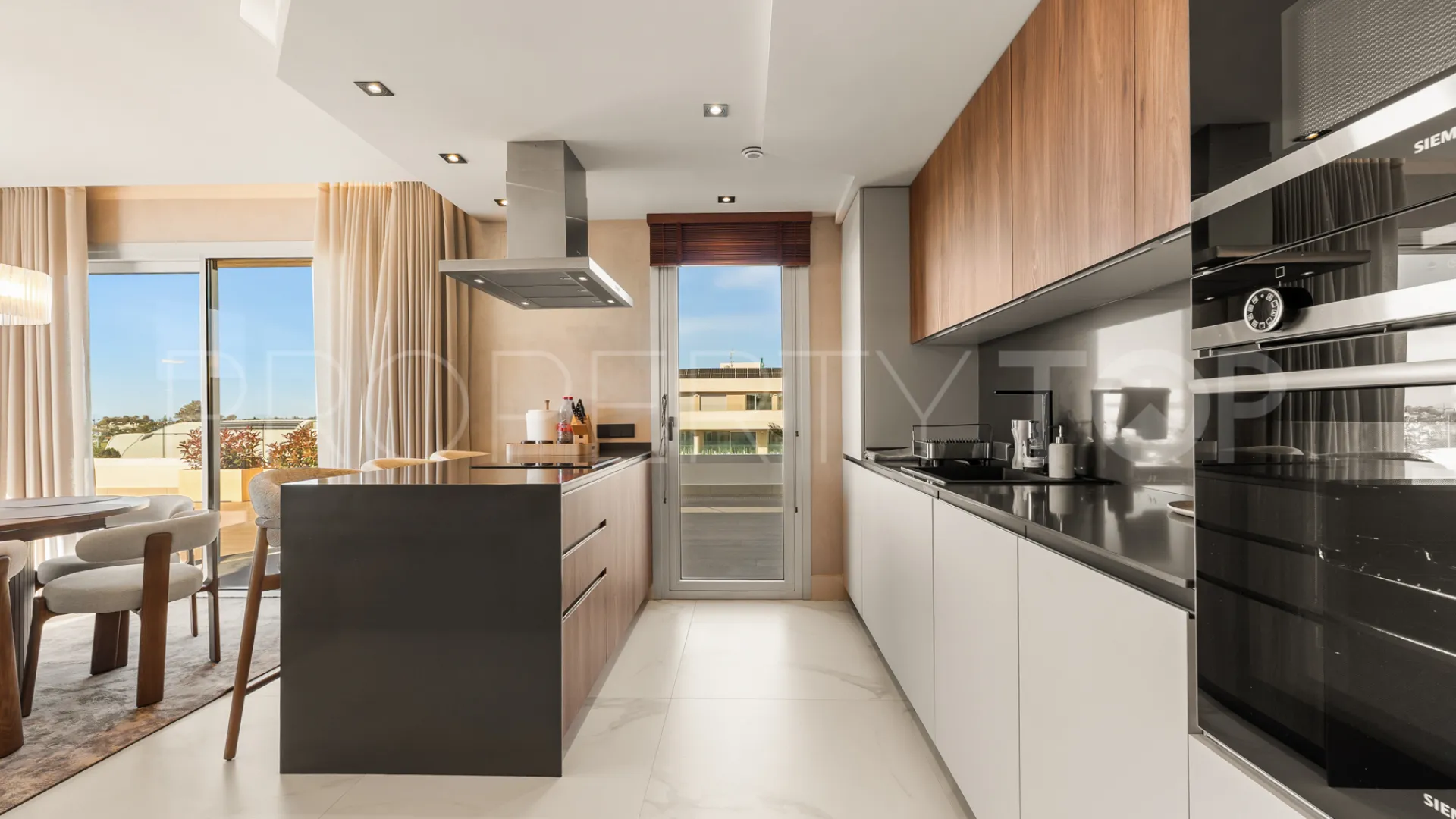 Ático en venta de 3 dormitorios en San Pedro de Alcantara