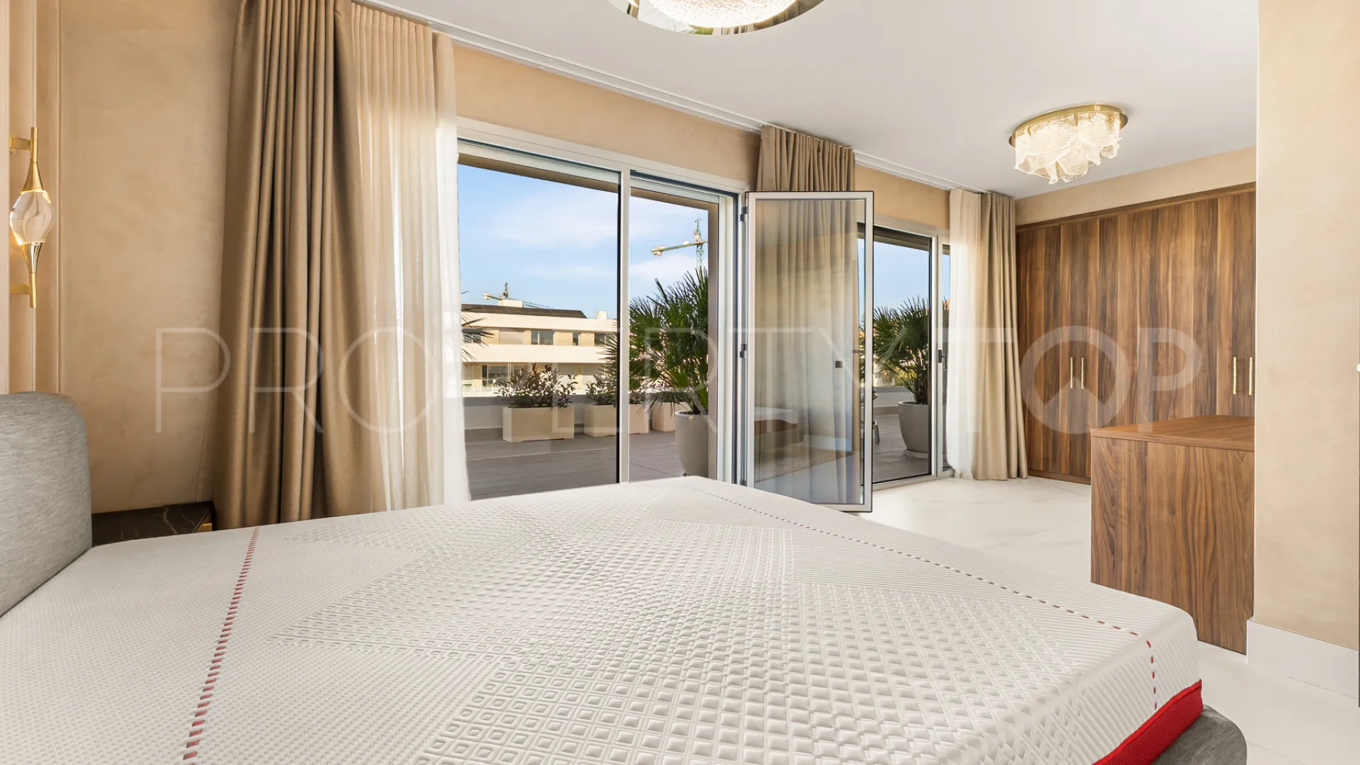 Ático en venta de 3 dormitorios en San Pedro de Alcantara