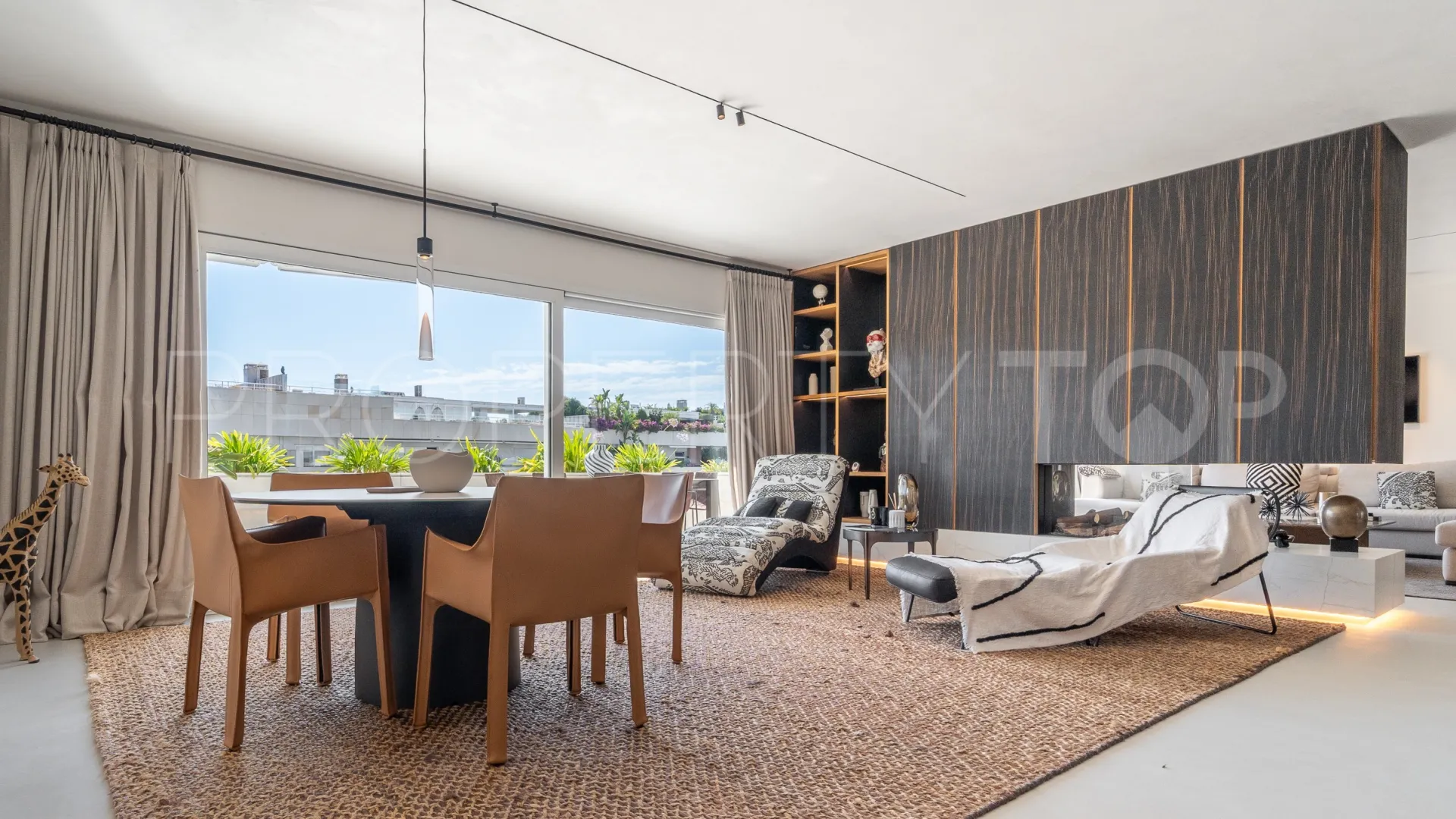 Atico duplex a la venta en El Embrujo Banús