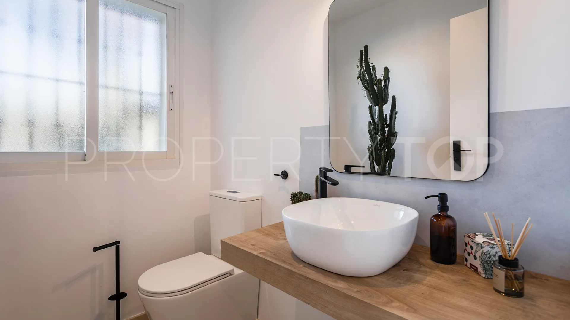 For sale town house in La Quinta