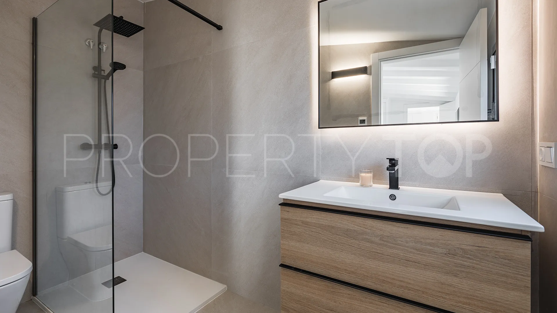 Guadalmina Alta, villa de 4 dormitorios a la venta