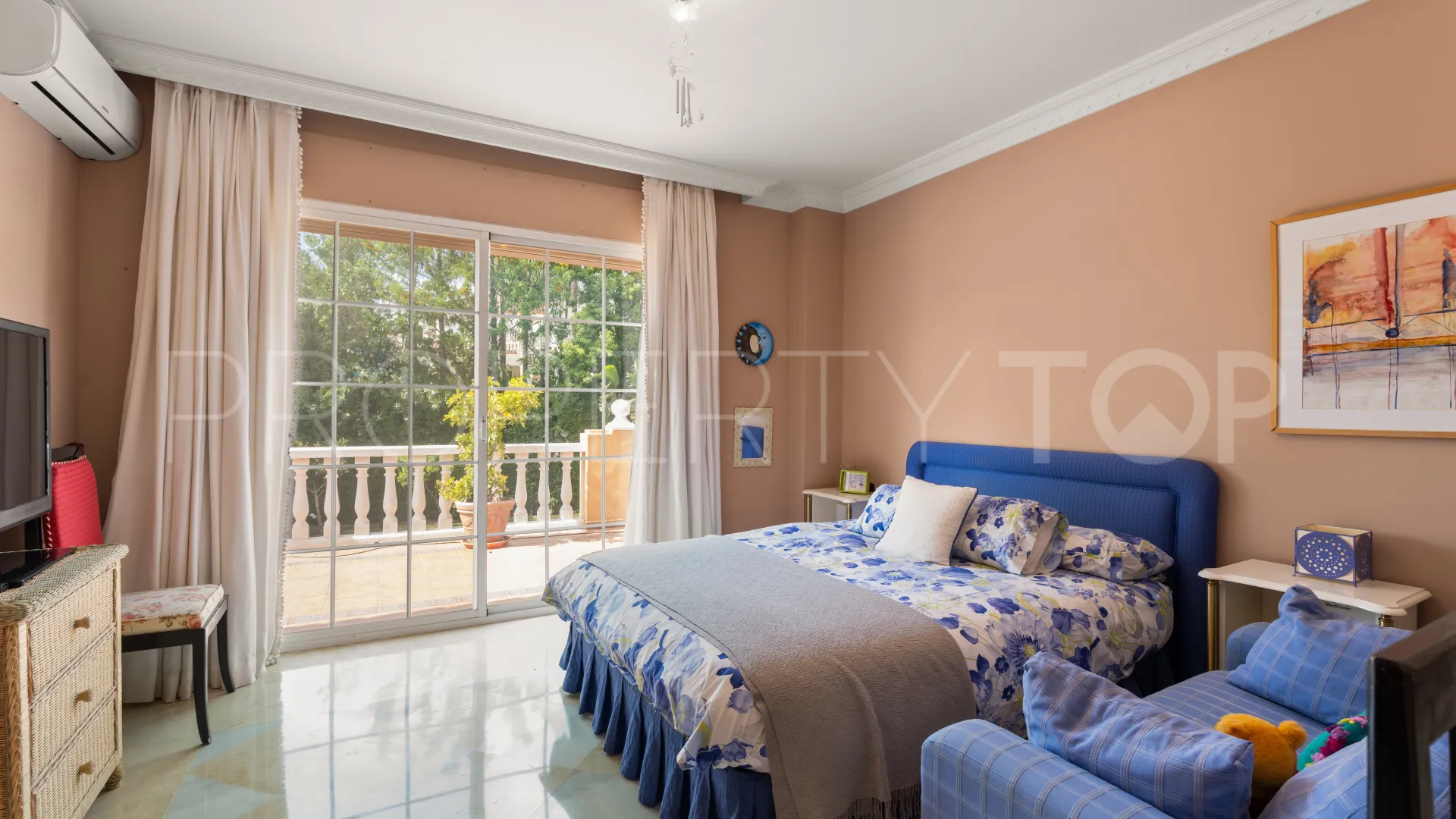 Villa en venta en Nueva Andalucia
