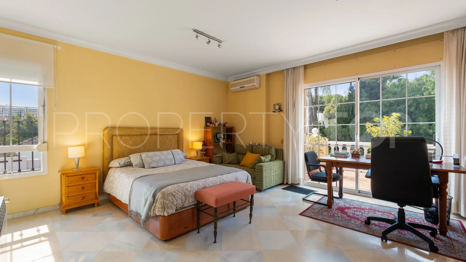 Villa en venta en Nueva Andalucia