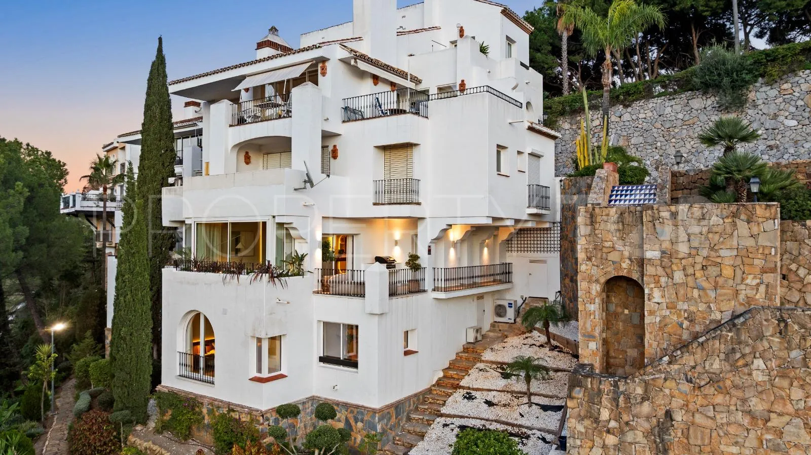 Se vende duplex en Eagles Village