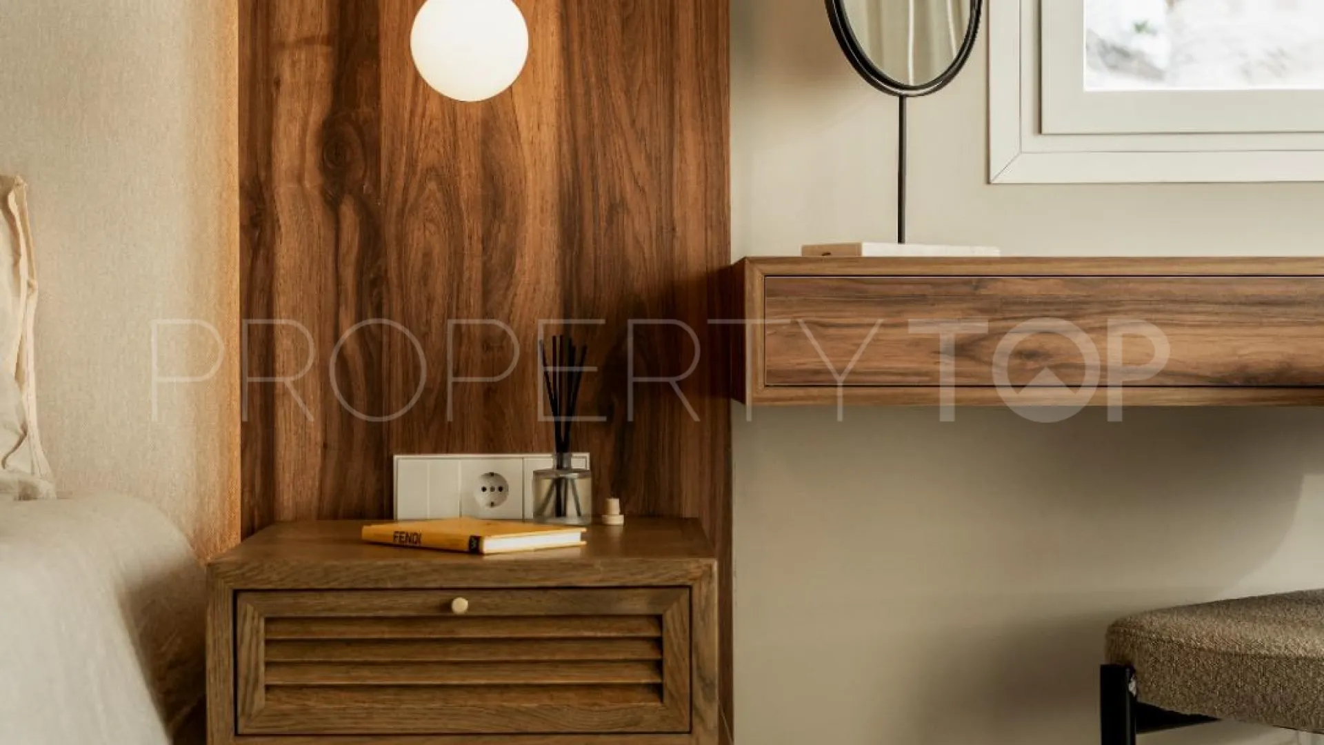 Se vende duplex en Eagles Village
