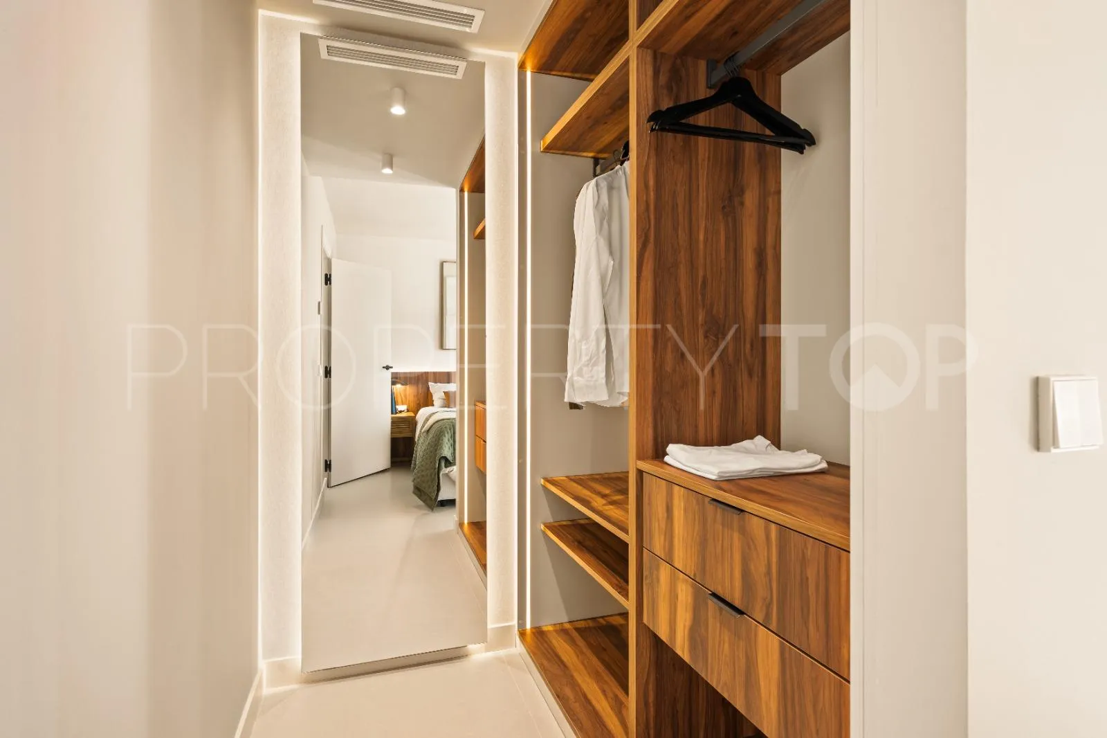 Se vende duplex en Eagles Village