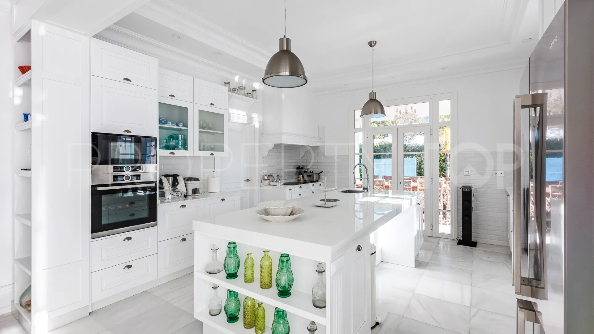 El Capricho villa for sale
