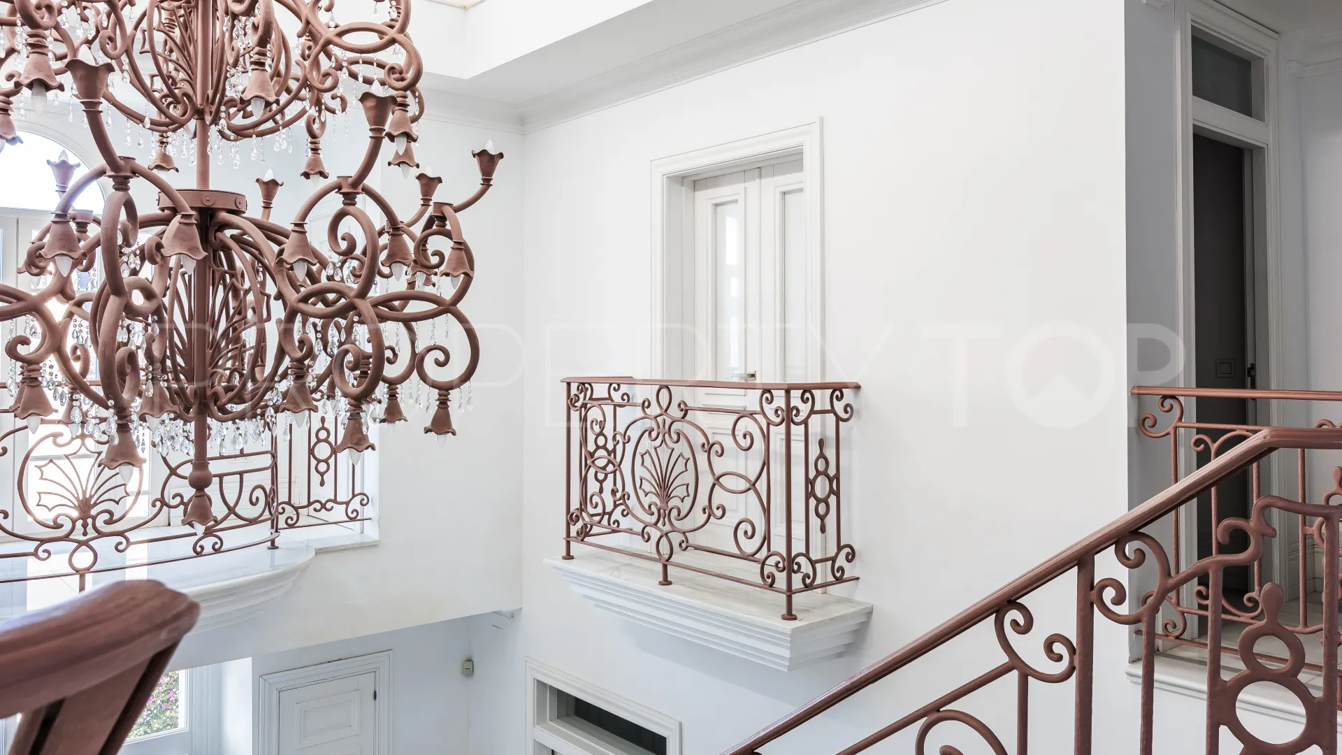 El Capricho villa for sale