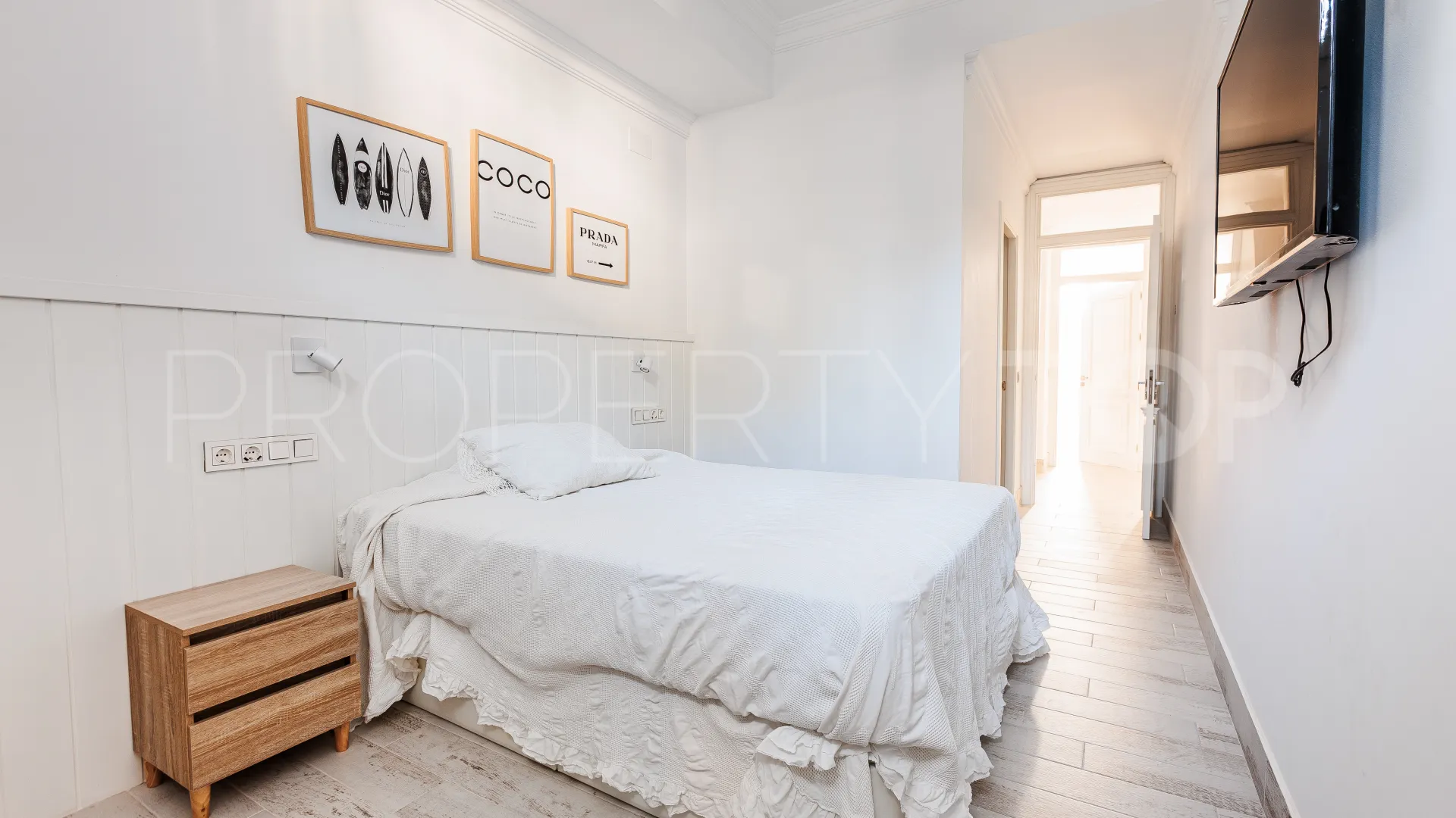 El Capricho villa for sale