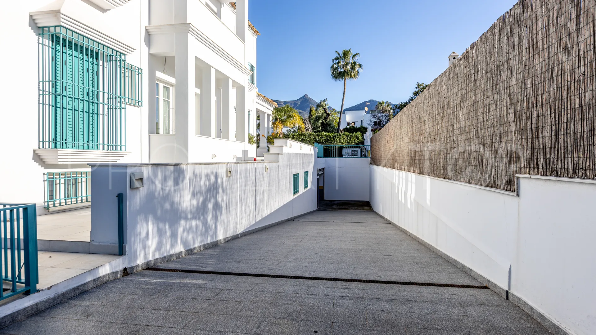 El Capricho villa for sale