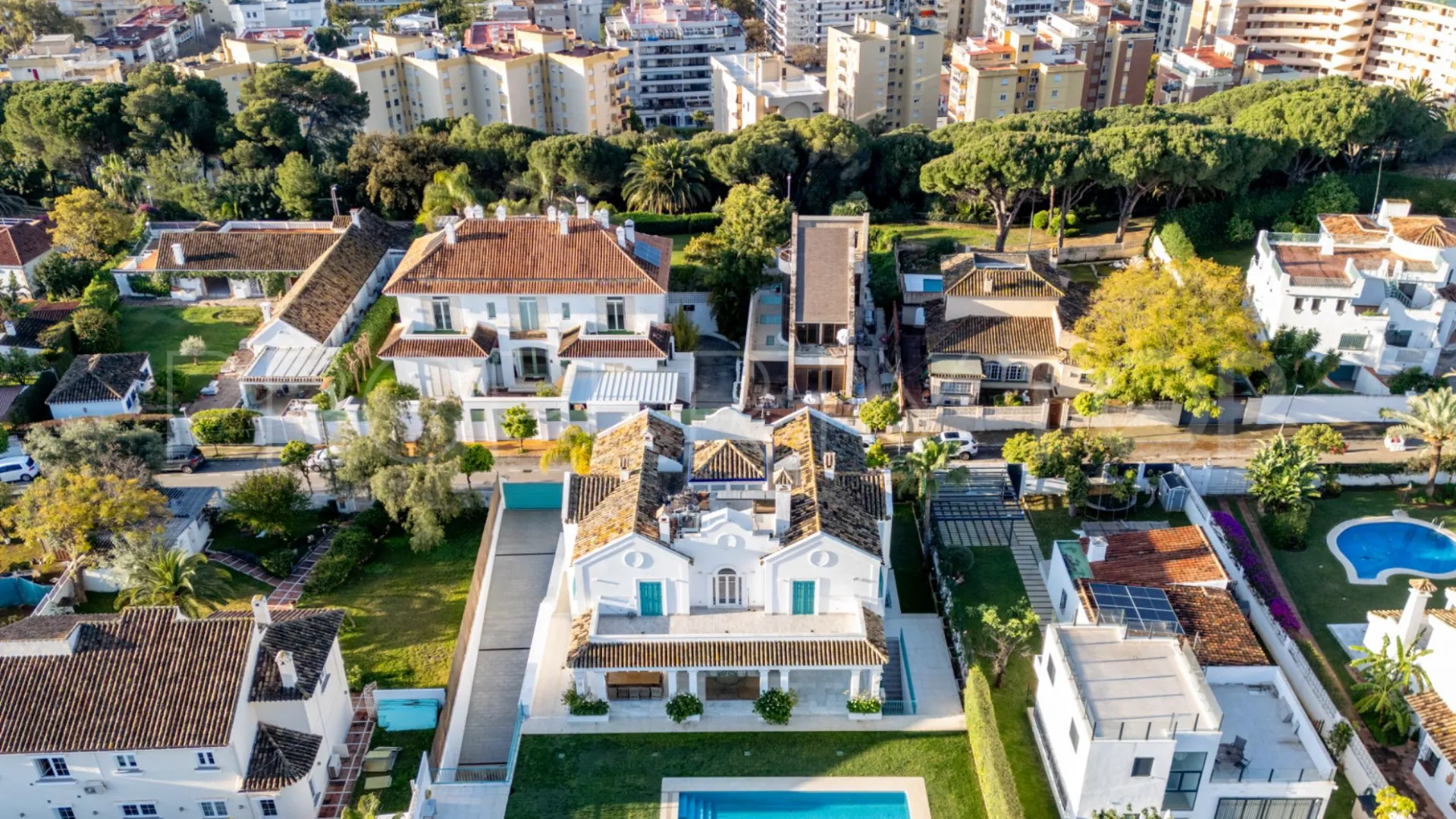 El Capricho villa for sale