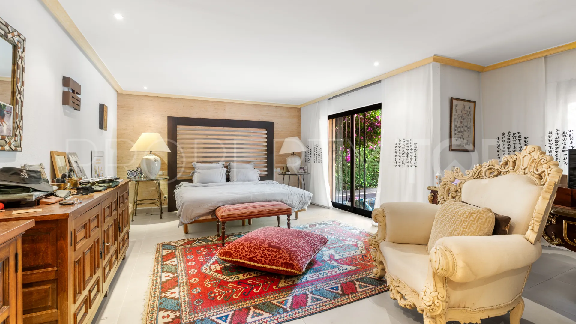 6 bedrooms villa in Marbella for sale