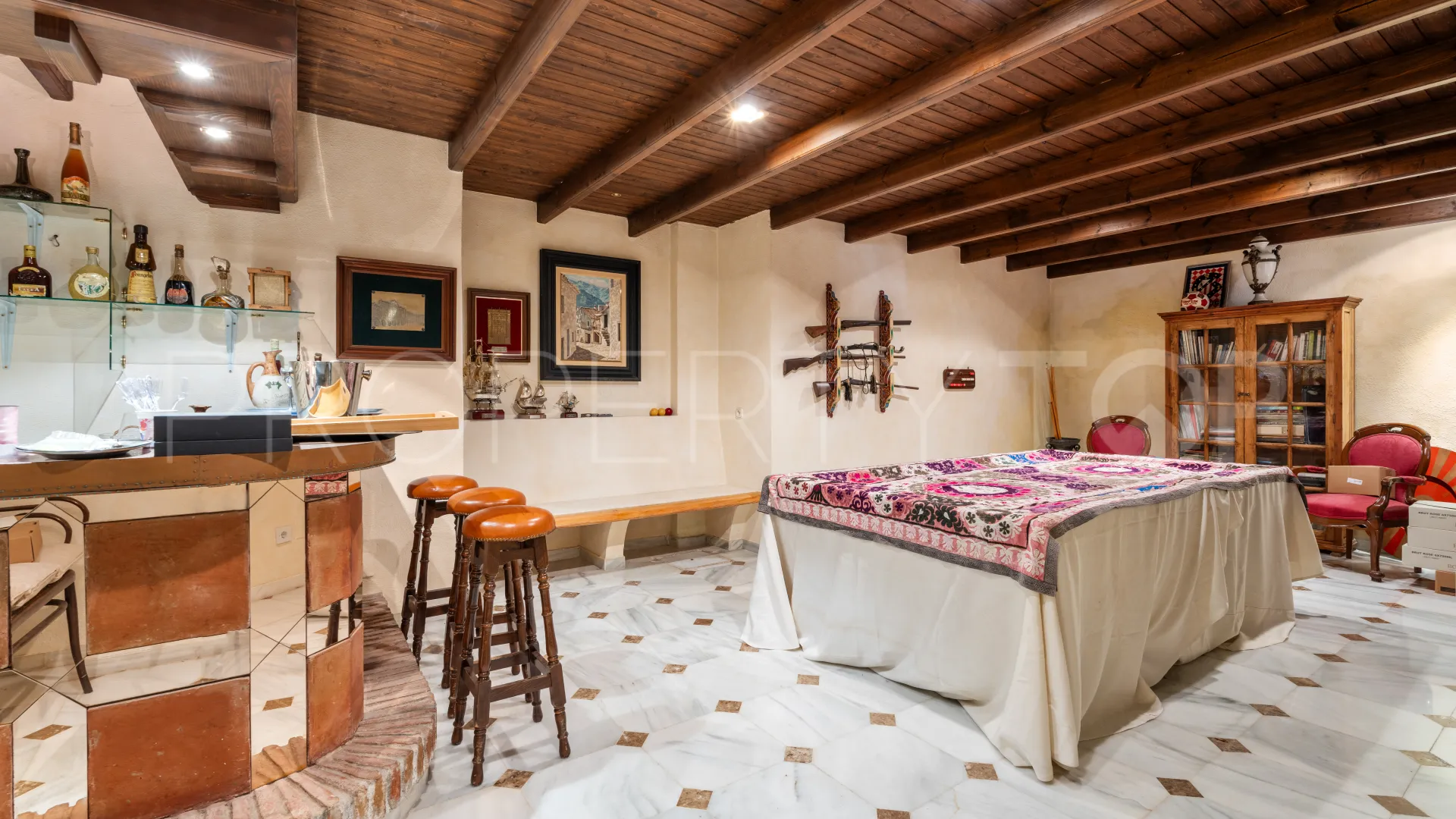 6 bedrooms villa in Marbella for sale