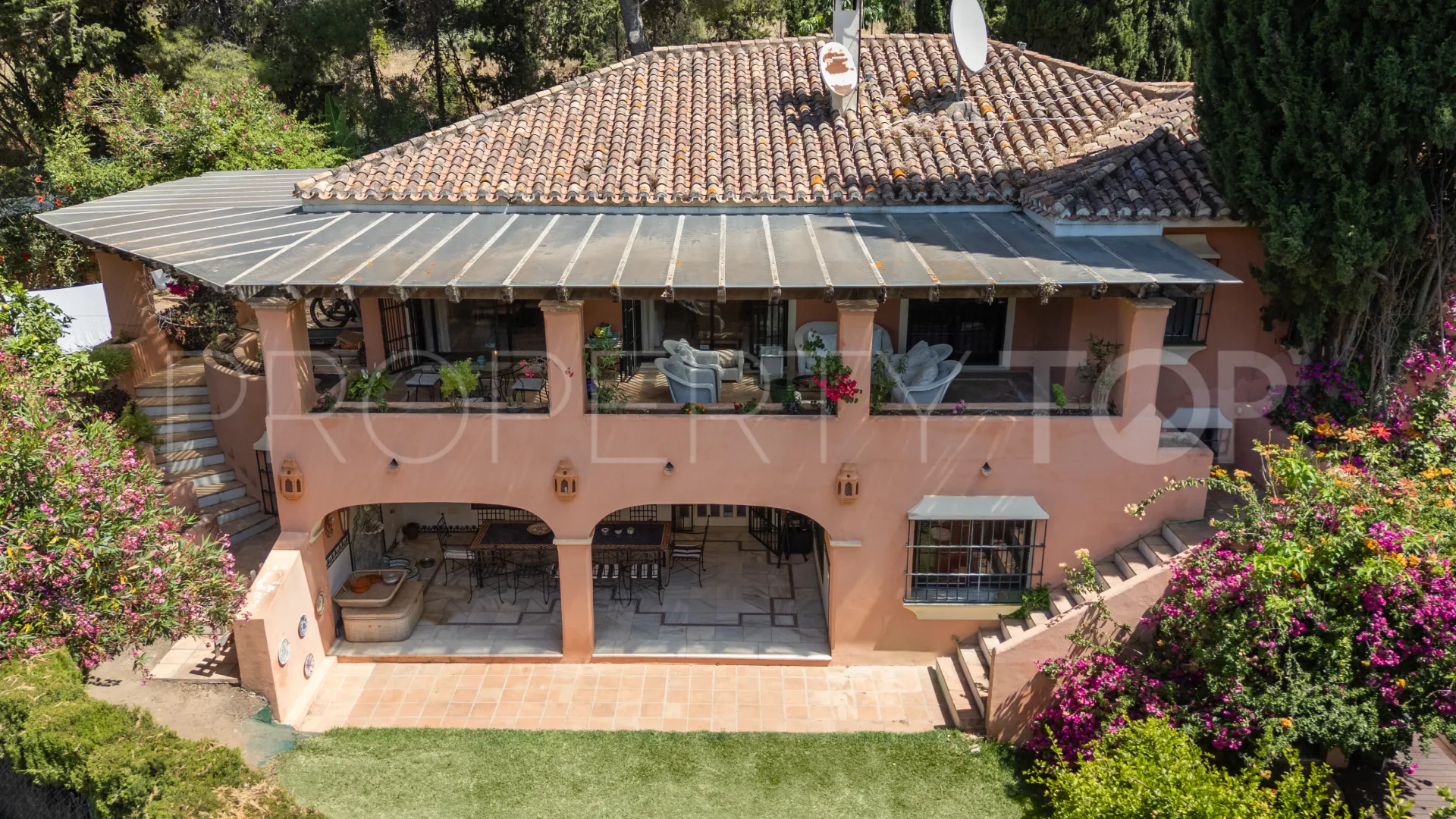 6 bedrooms villa in Marbella for sale