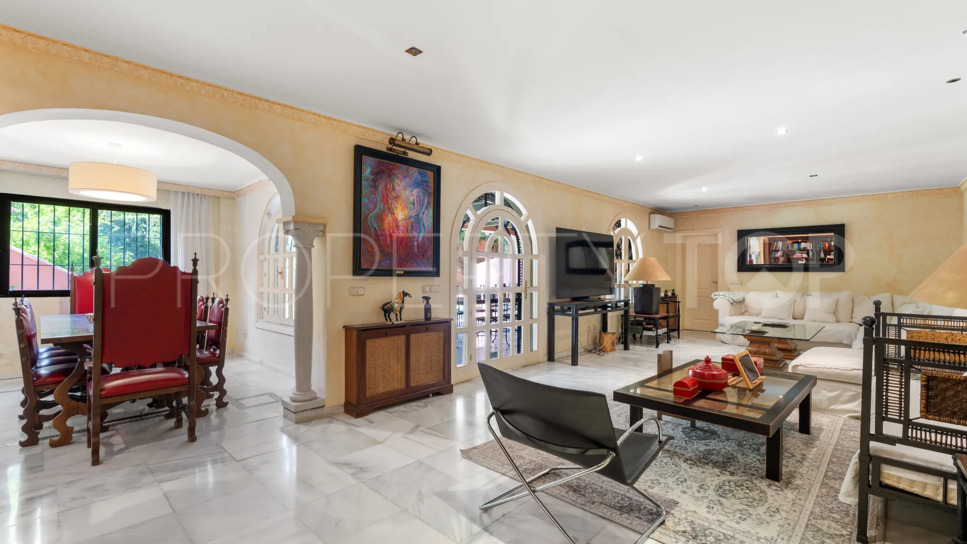 6 bedrooms villa in Marbella for sale