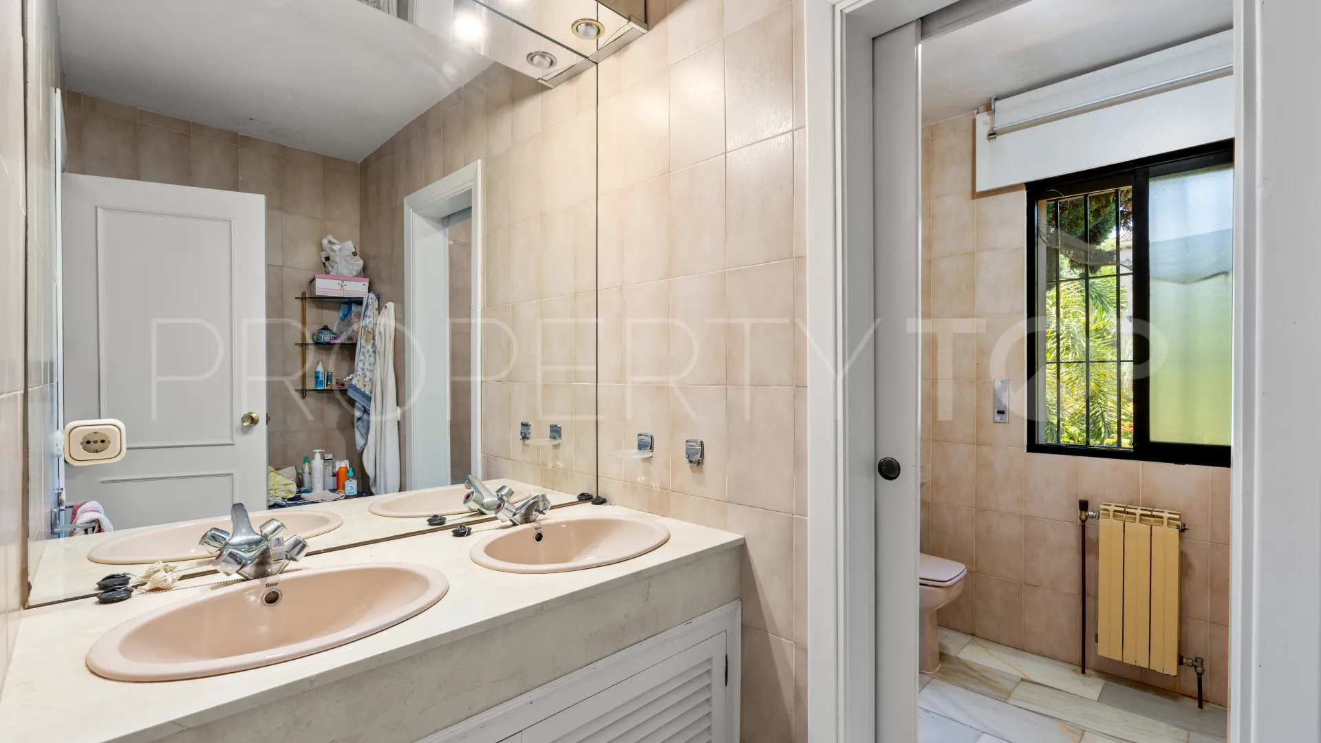 6 bedrooms villa in Marbella for sale
