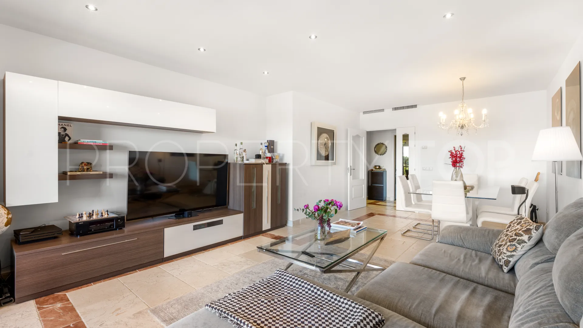 Apartamento en venta en Benatalaya