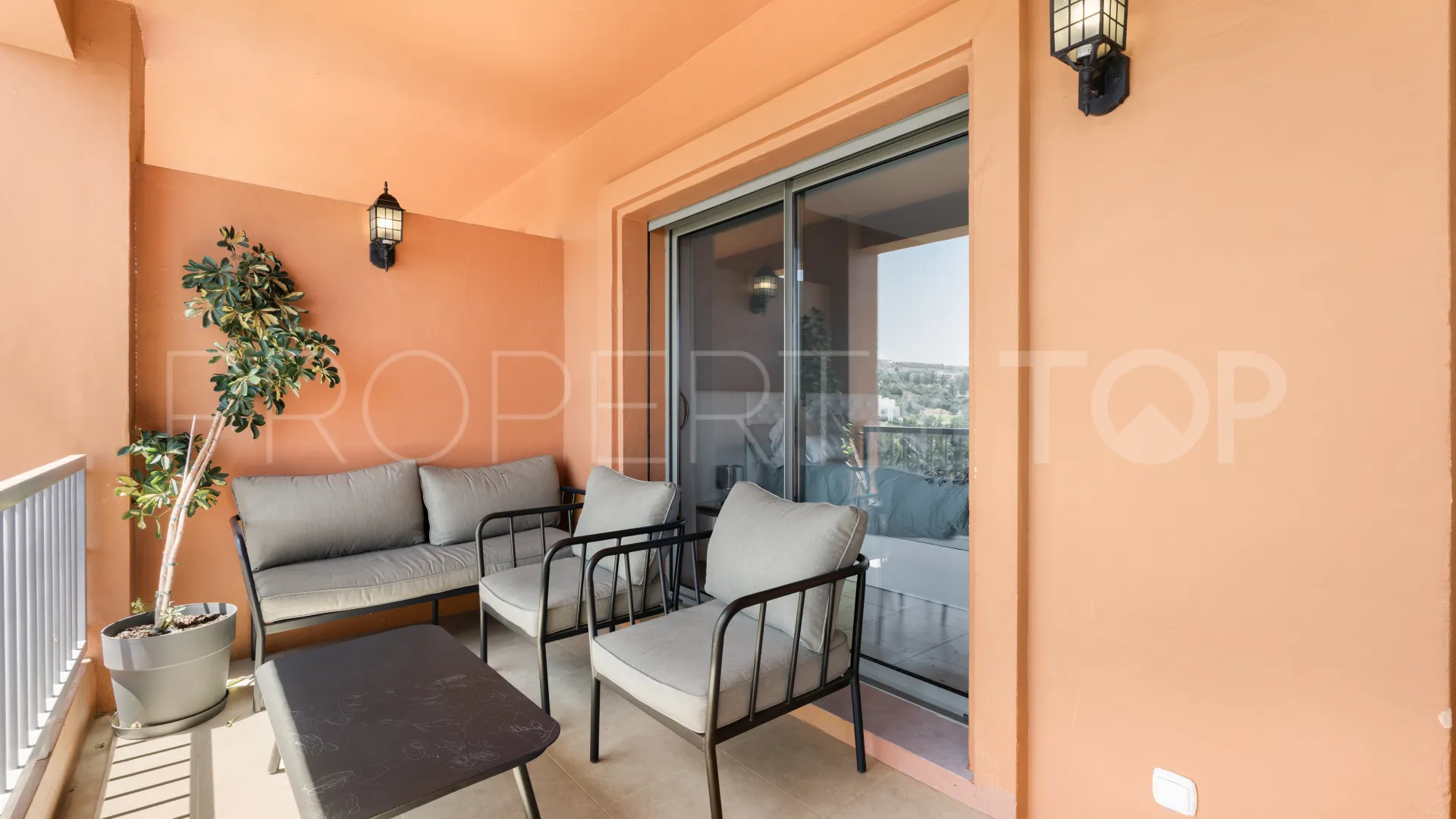 Apartamento en venta en Benatalaya