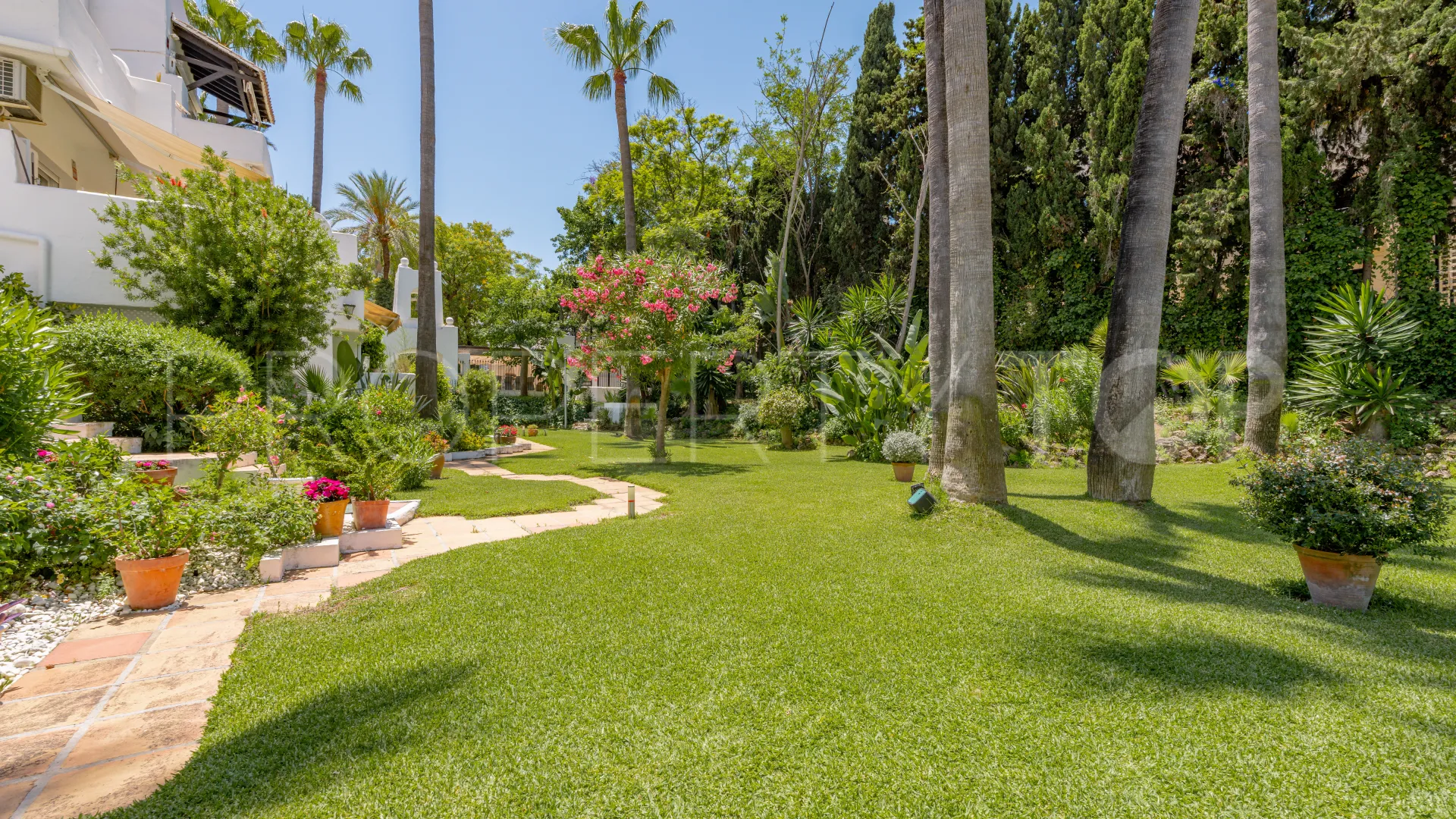 For sale apartment in Marbella - Puerto Banus