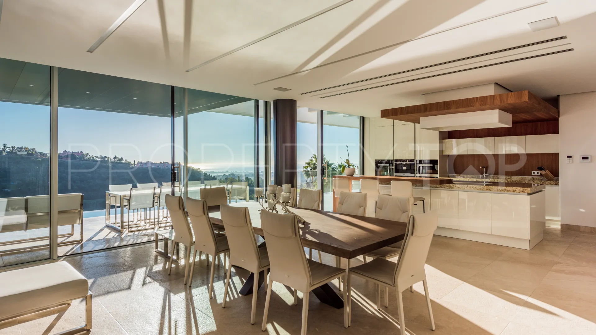 Villa en venta de 4 dormitorios en Los Arqueros