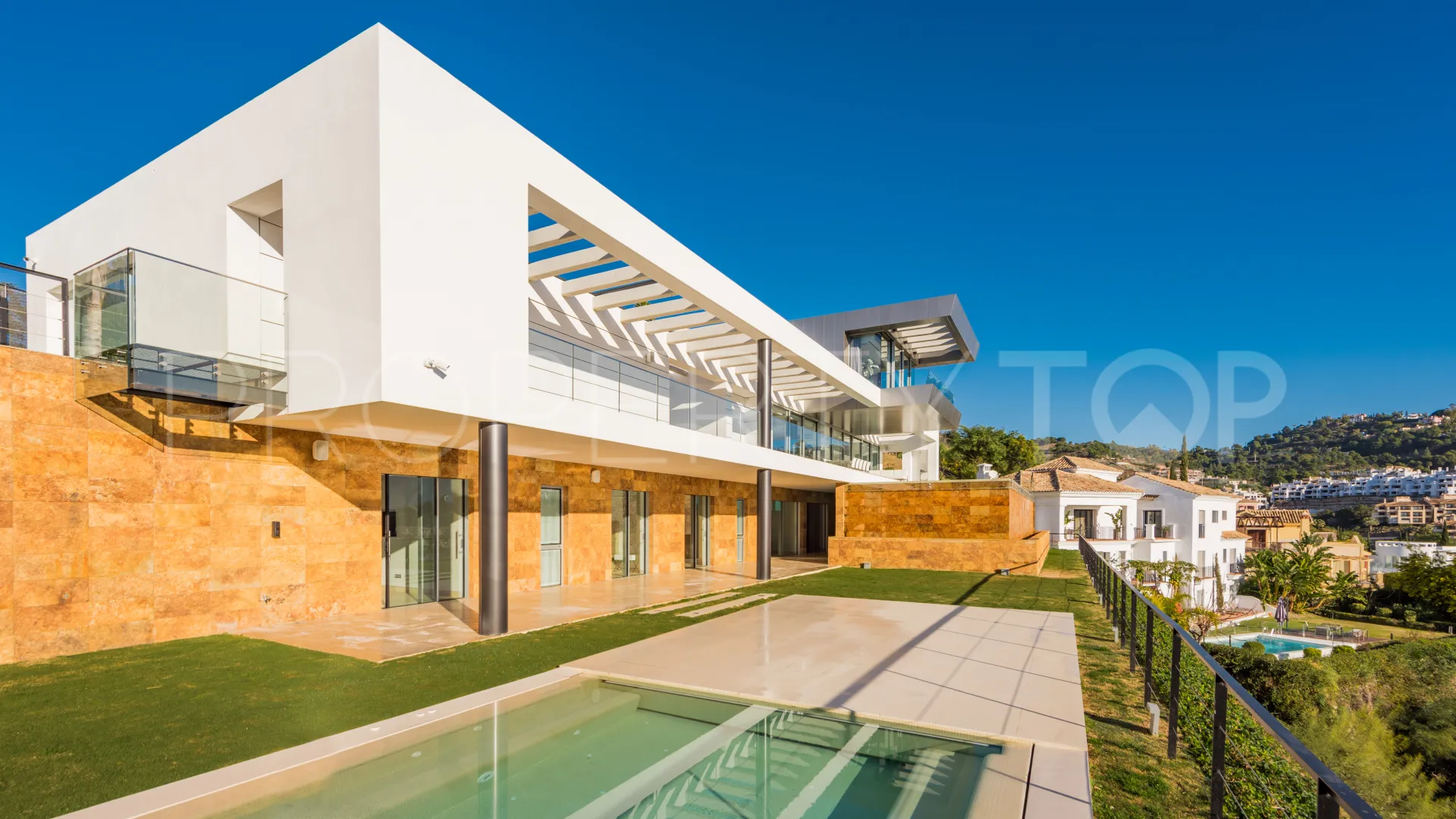 Villa en venta de 4 dormitorios en Los Arqueros
