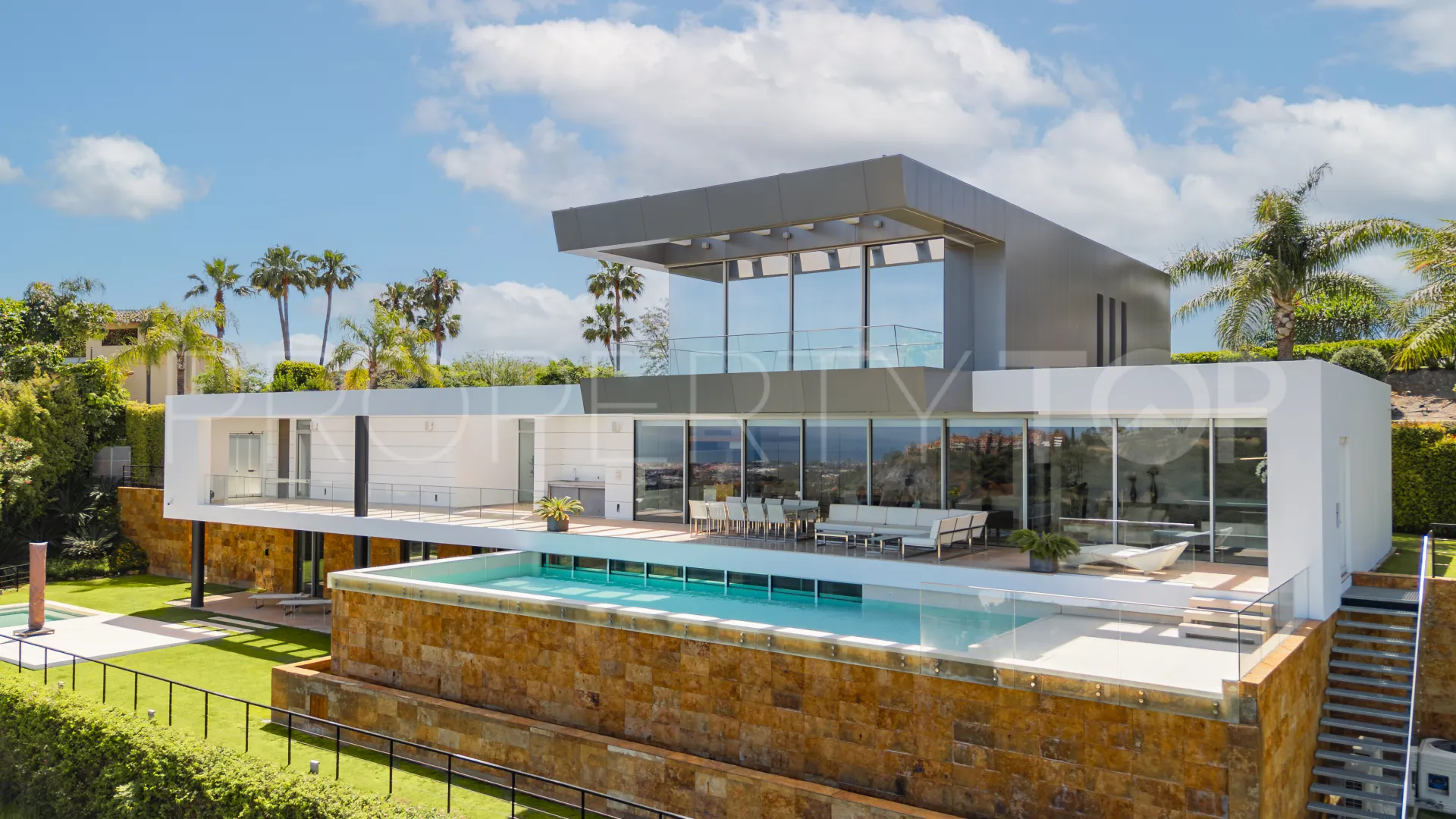 Villa en venta de 4 dormitorios en Los Arqueros