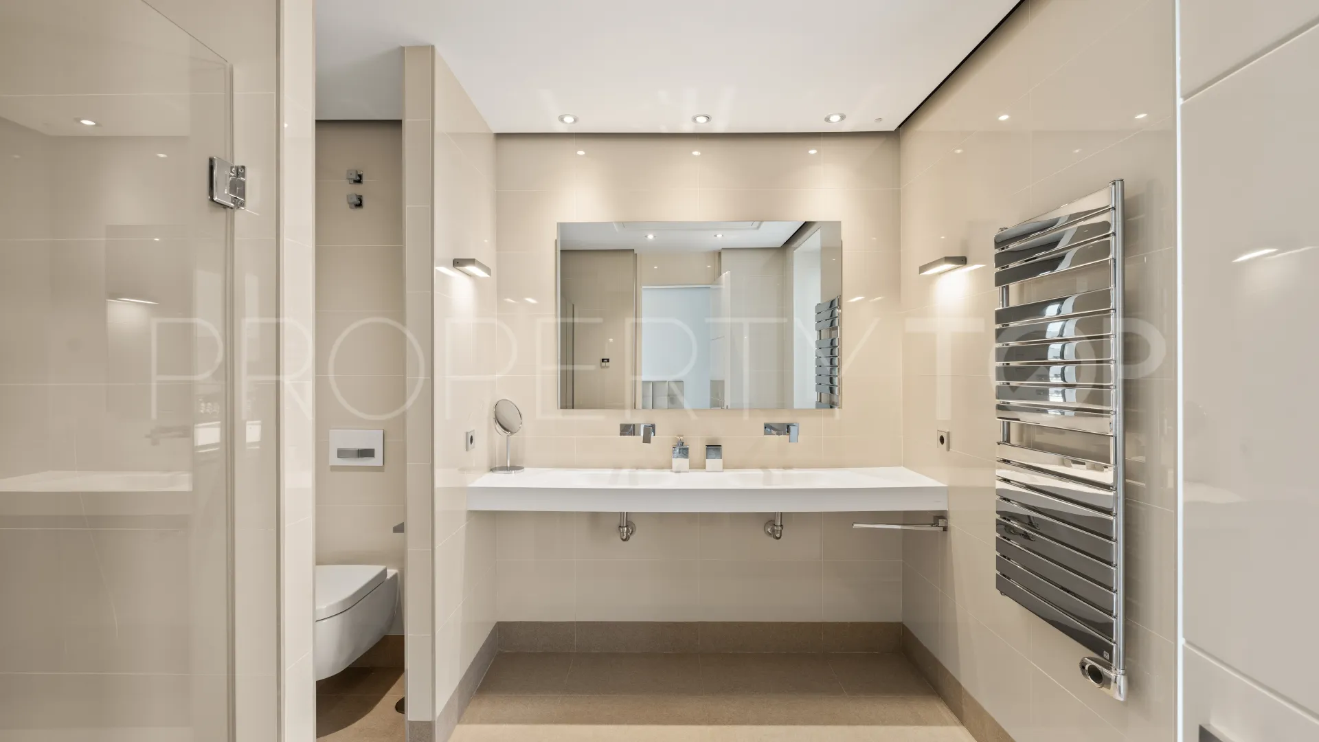 Villa en venta de 4 dormitorios en Los Arqueros