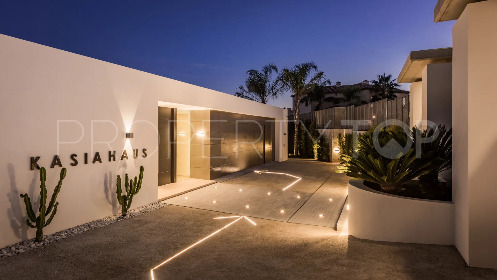 Villa en venta de 4 dormitorios en Los Arqueros