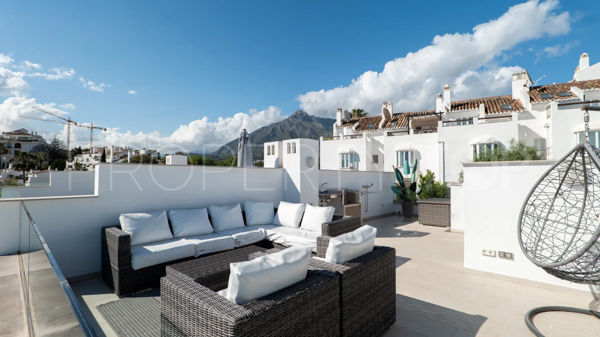 For sale town house with 3 bedrooms in Epic Marbella
