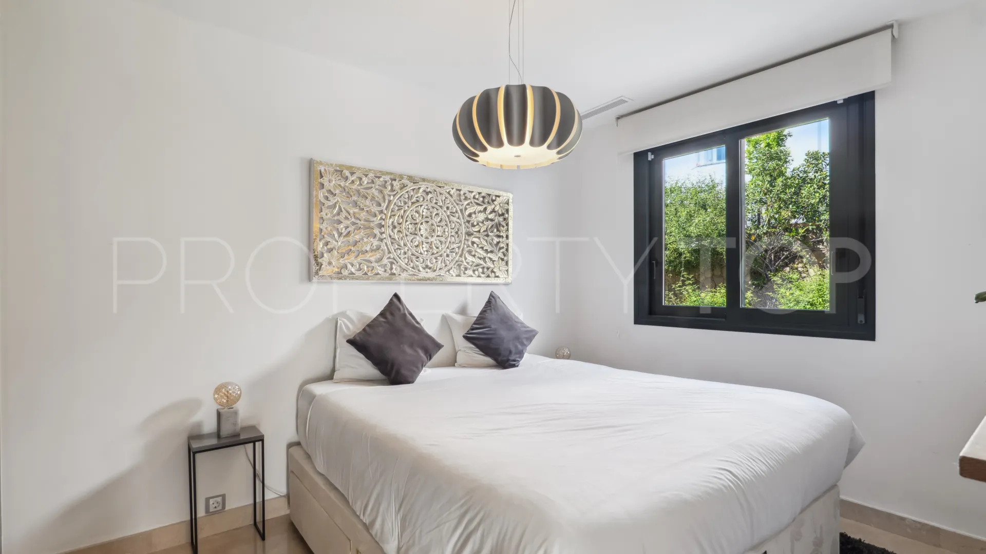 For sale town house with 3 bedrooms in Epic Marbella