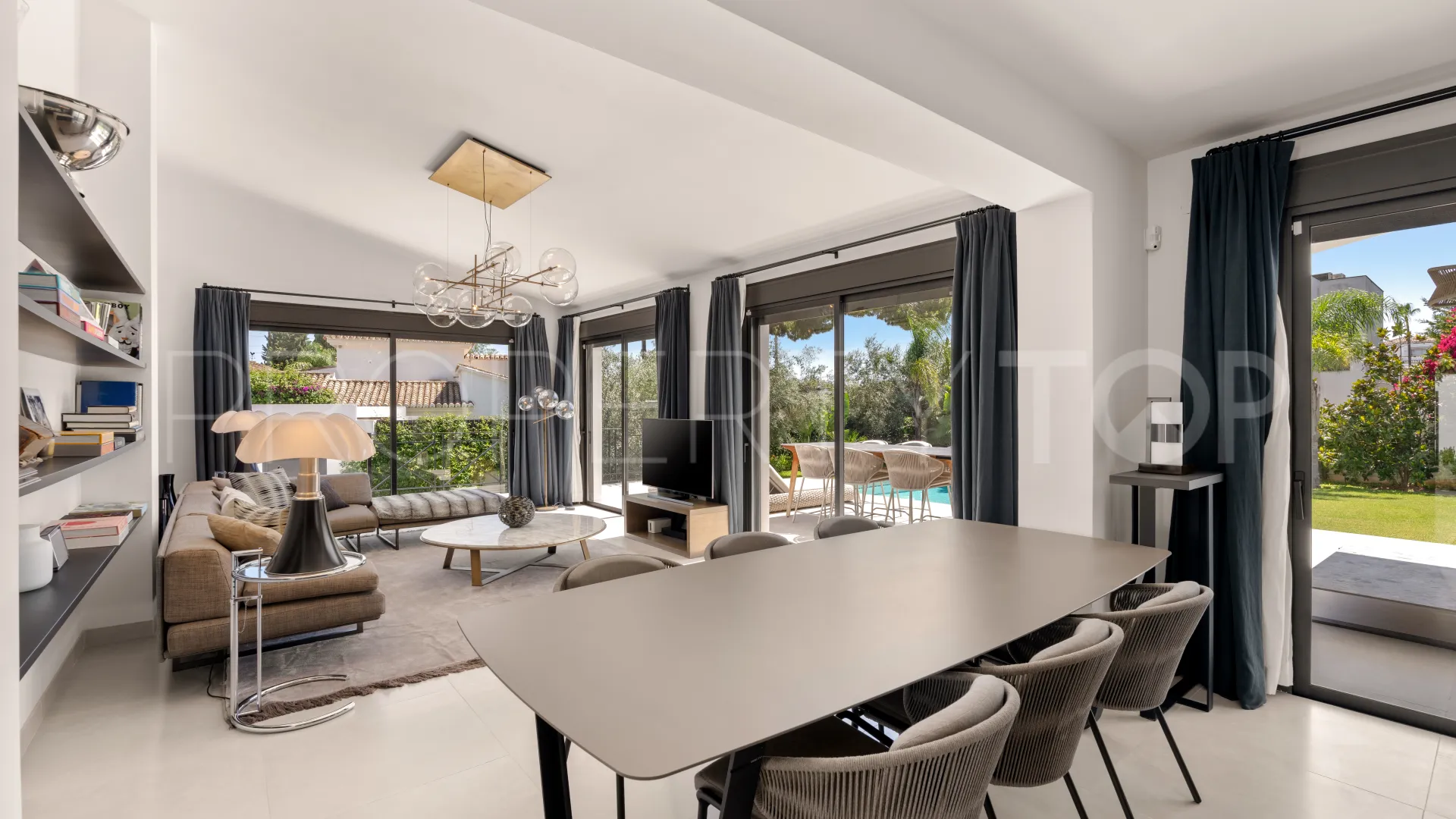 3 bedrooms villa in Llanos de Nagueles for sale
