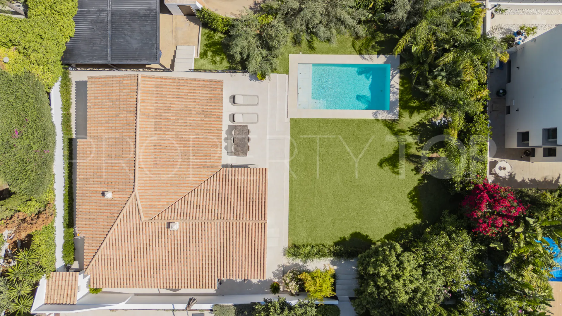 3 bedrooms villa in Llanos de Nagueles for sale