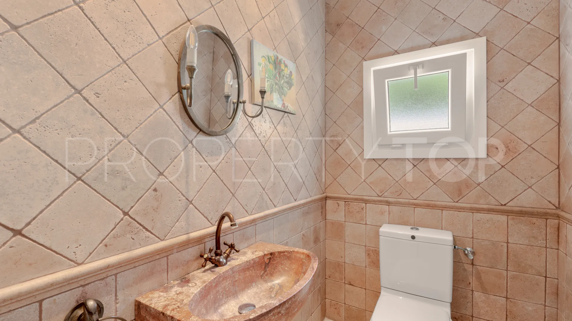 Llanos de Nagueles, villa de 5 dormitorios en venta