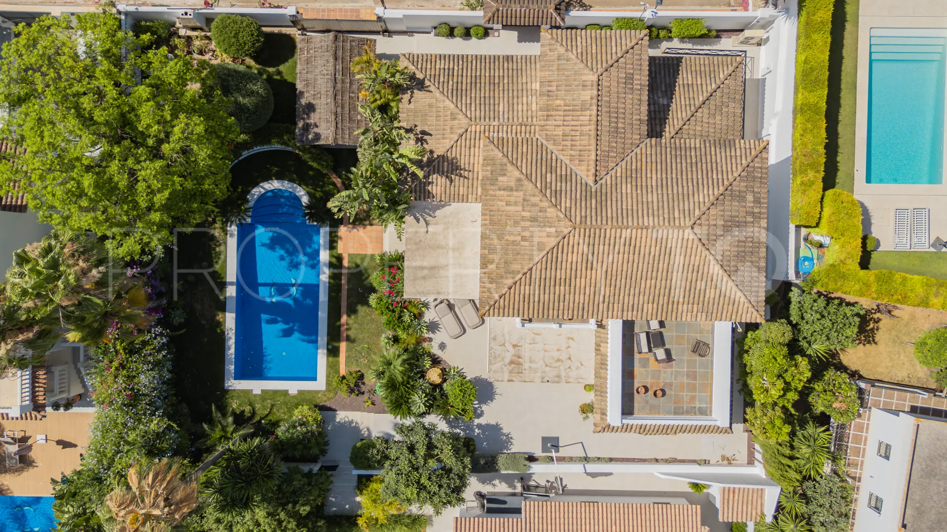 Llanos de Nagueles, villa de 5 dormitorios en venta